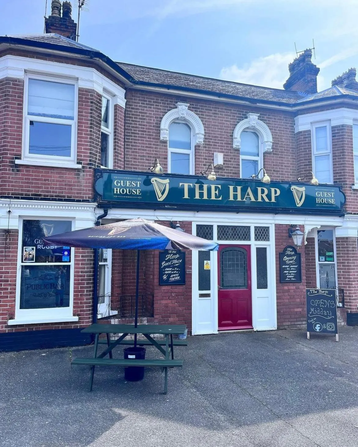 Property building in The Harp Freehouse and Guesthouse