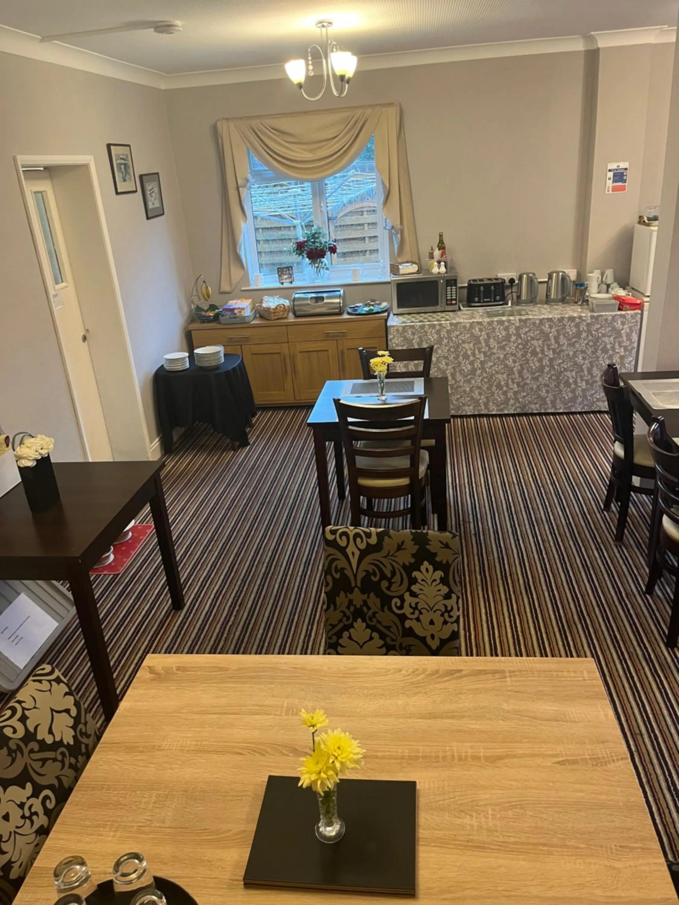 Dining area in The Harp Freehouse and Guesthouse
