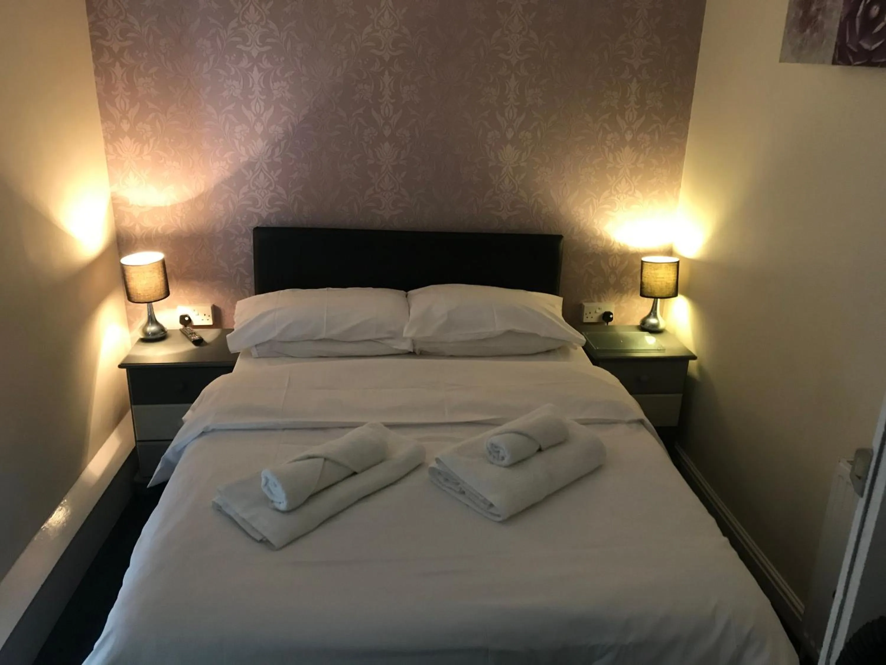 Continental breakfast, Bed in The Harp Freehouse and Guesthouse