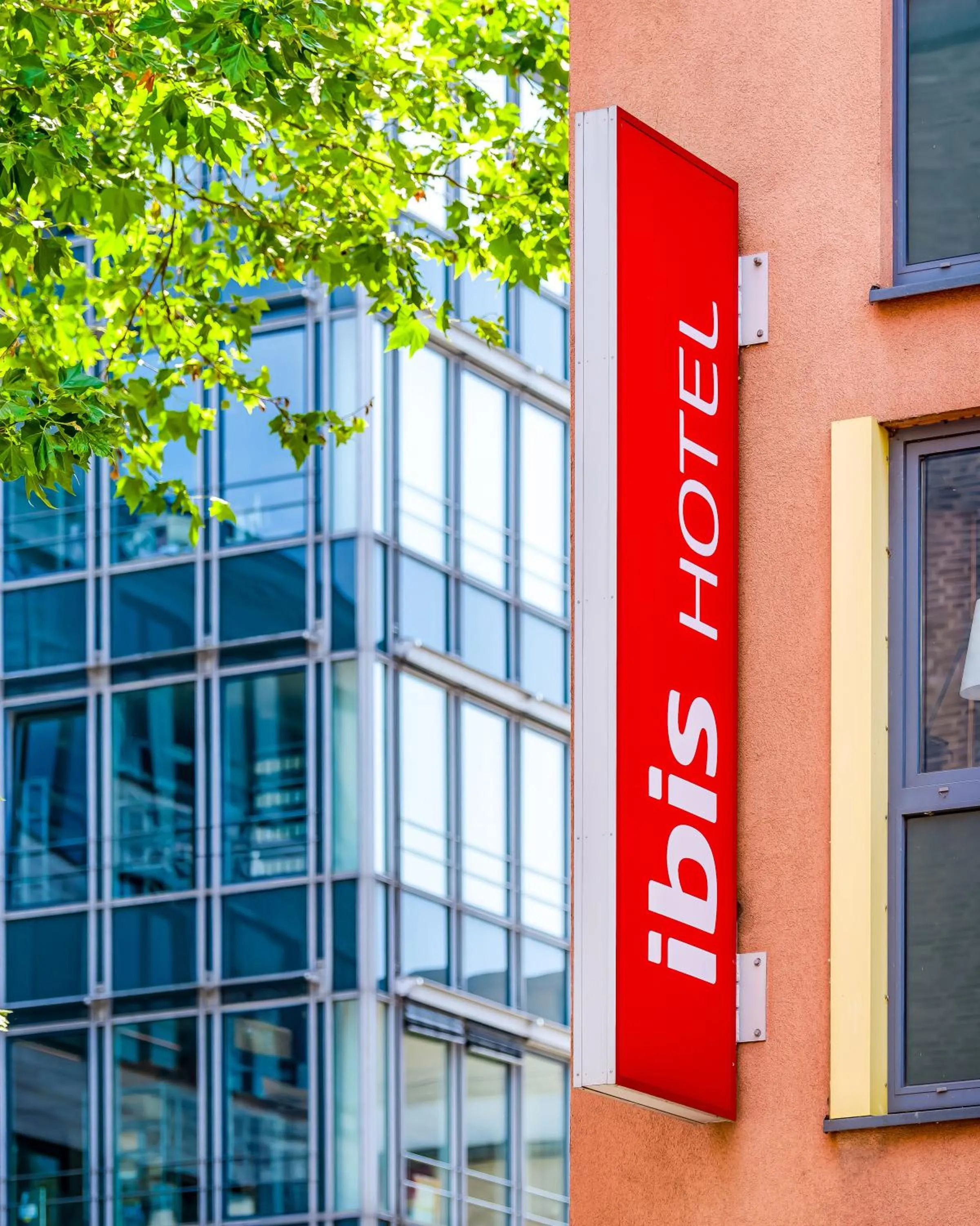 Property building in ibis Hotel Hamburg St. Pauli Messe