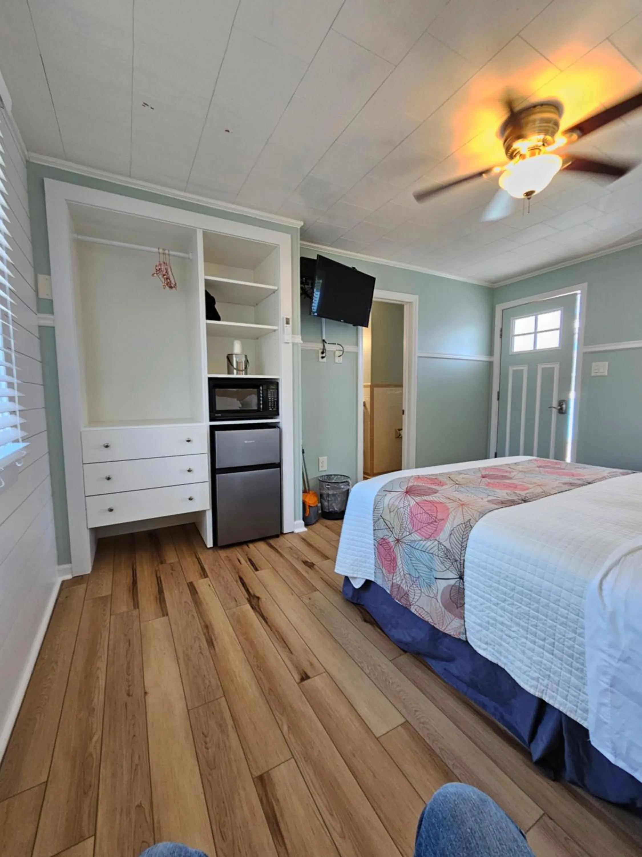 Bed in Island Guesthouse and Motel OBX