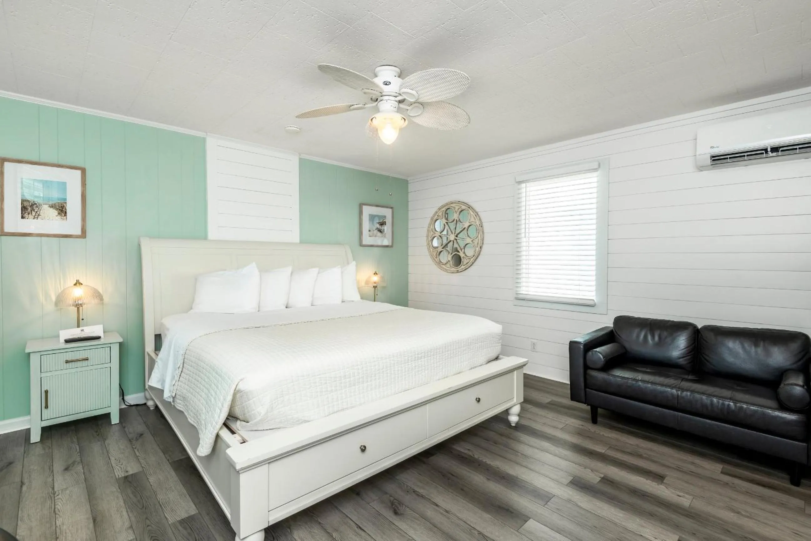 Bed in Island Guesthouse and Motel OBX