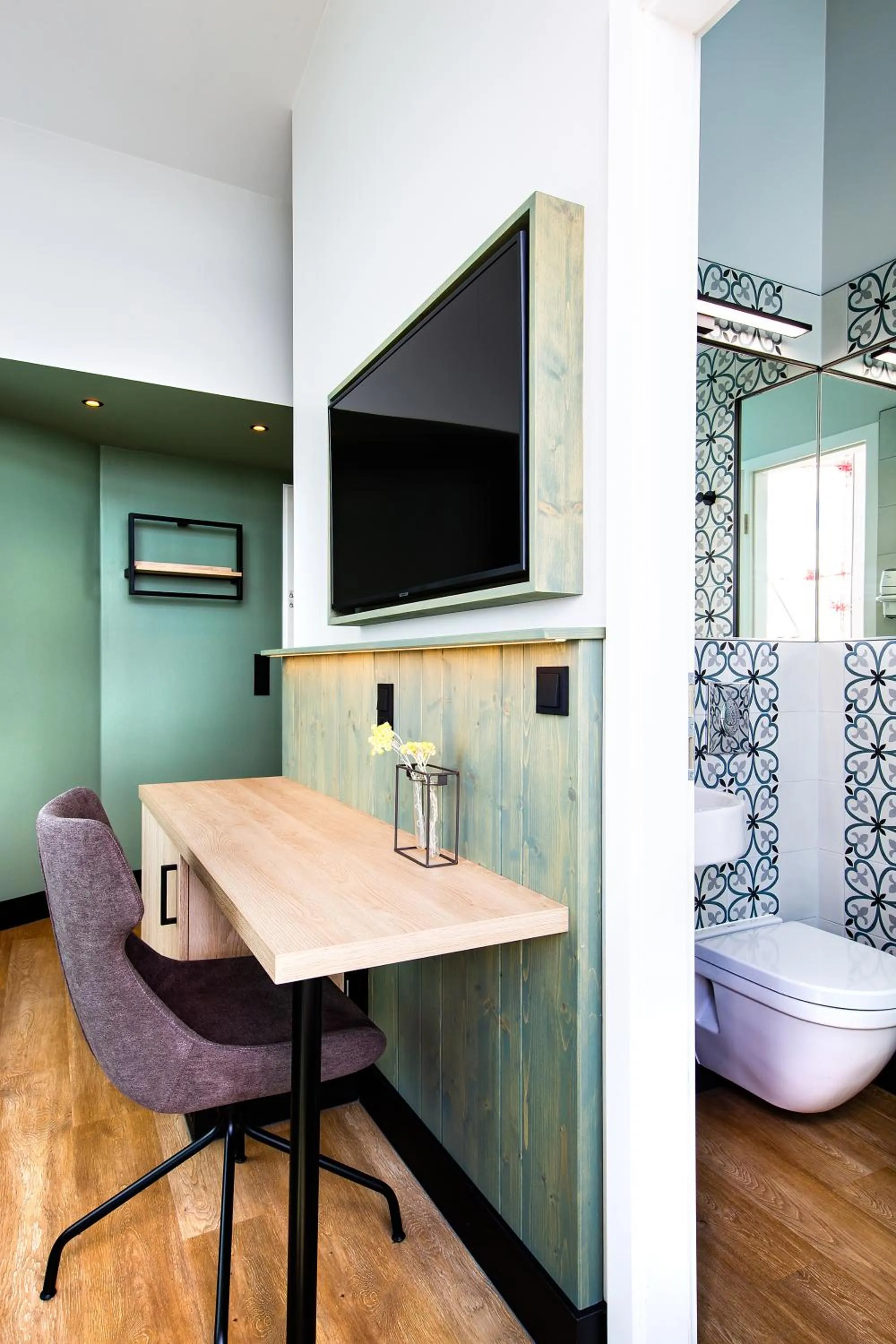 TV and multimedia, Bed in fjord hotel berlin