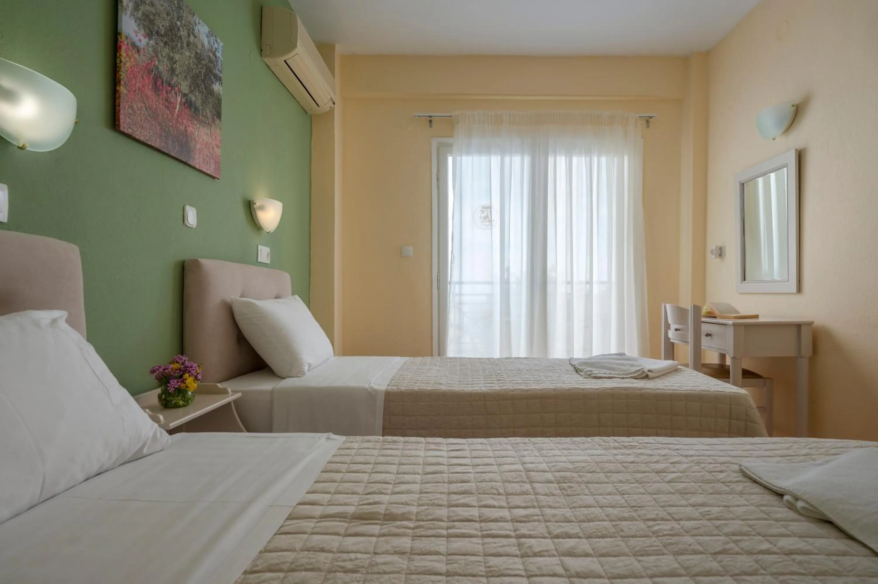 Bedroom, Bed in Julia Hotel