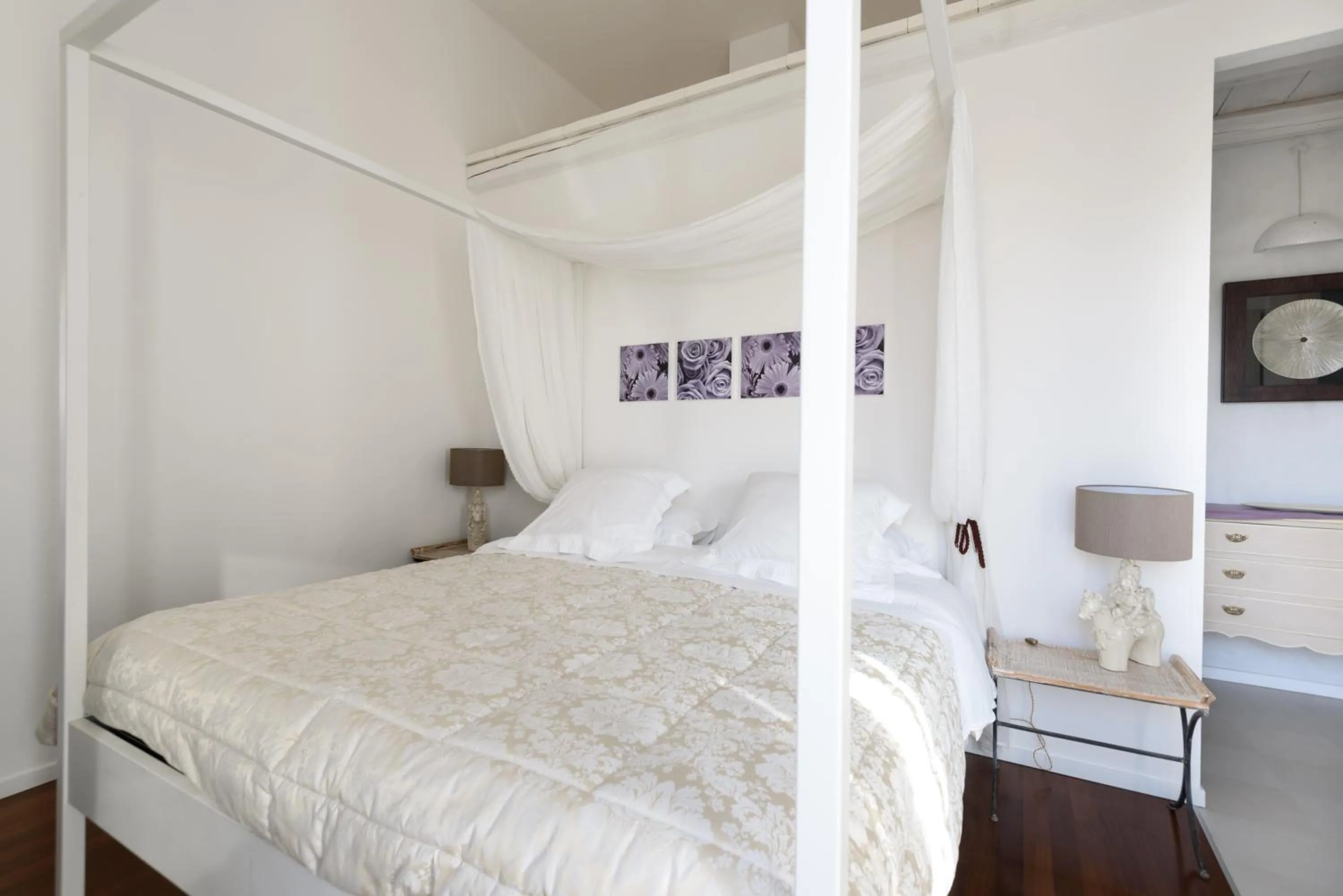 Bedroom, Bed in Palazzo Dei Dondoli