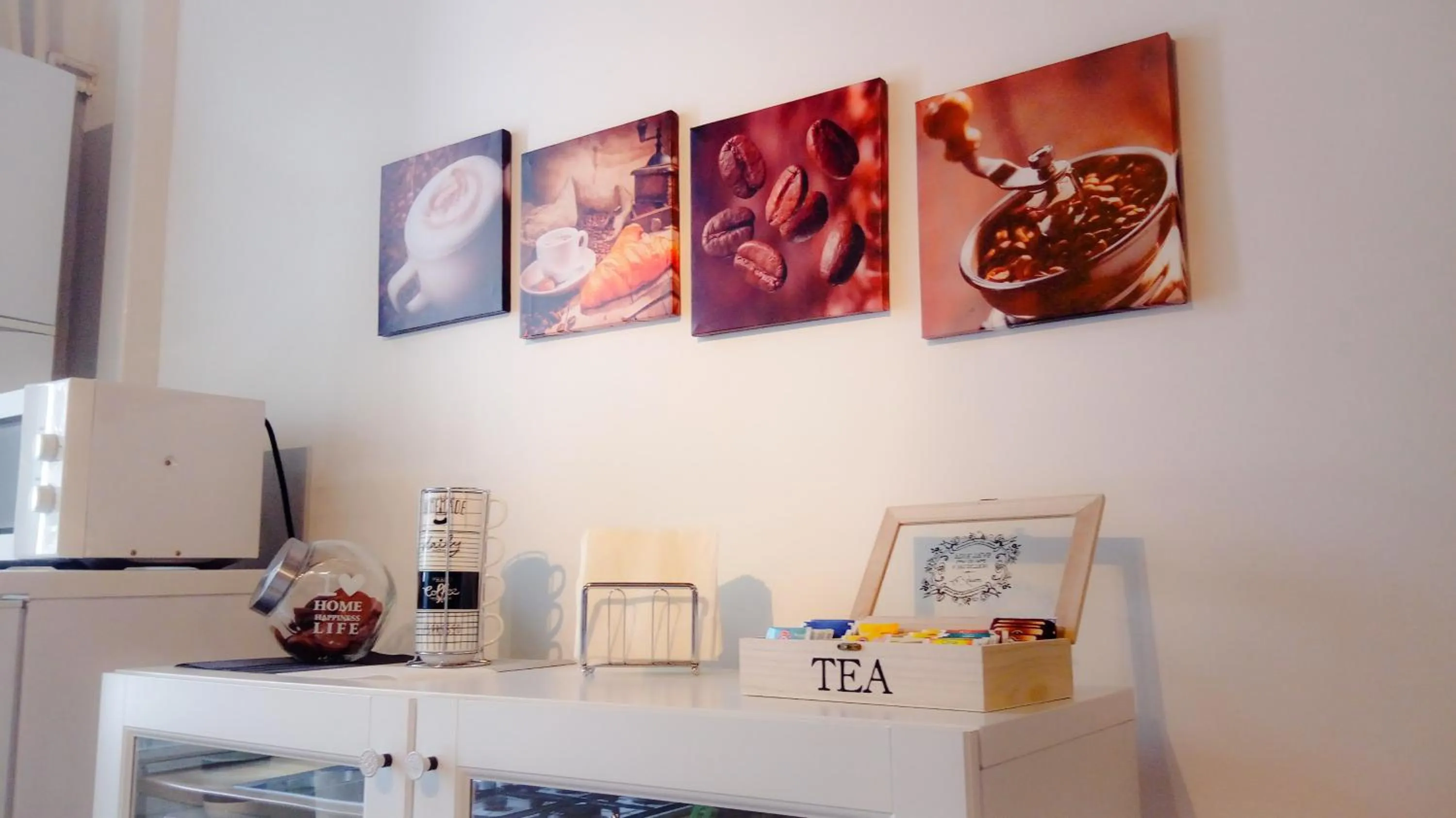 Coffee/tea facilities in La Favola di San Pietro