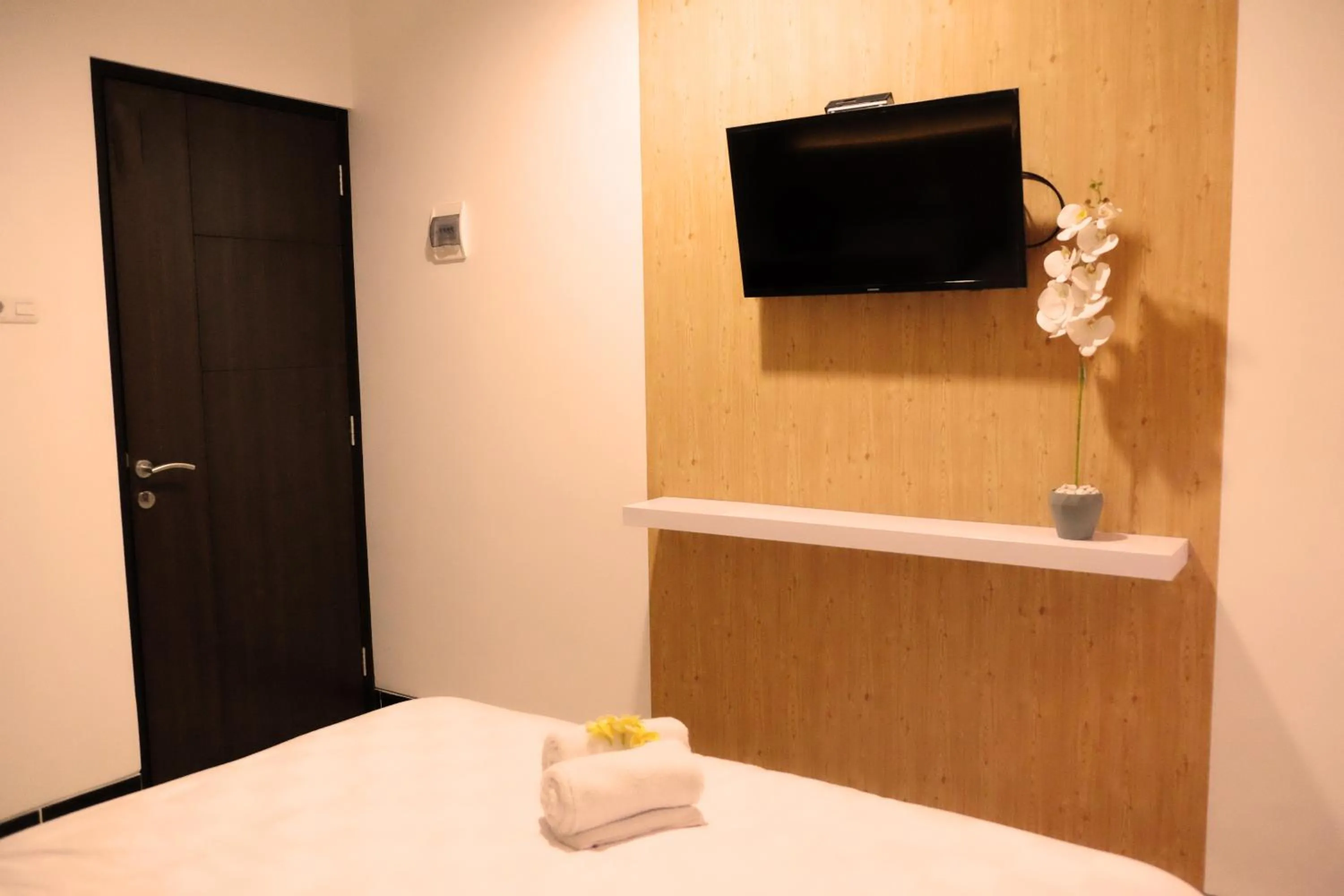Bed in Gapura Residence Airport Semarang by Sinergi
