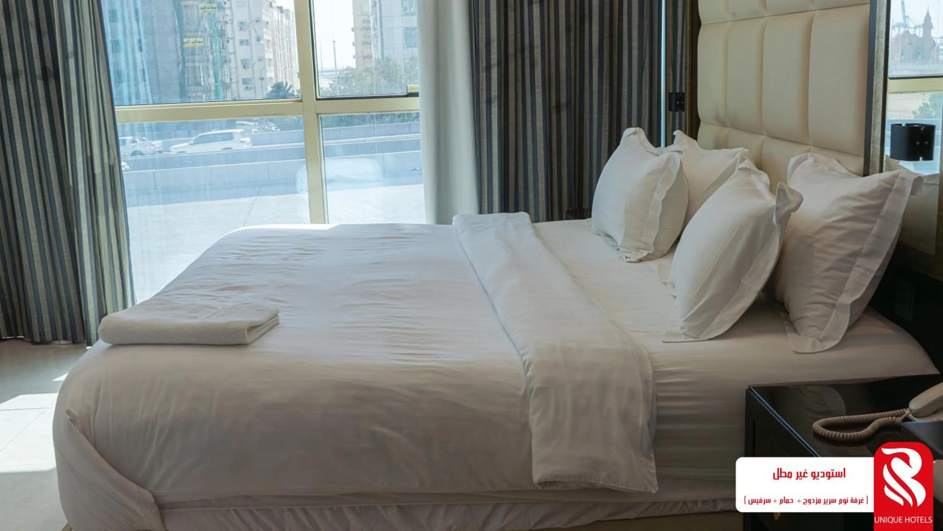 Property building, Bed in Al Andalus Tolen Hotel