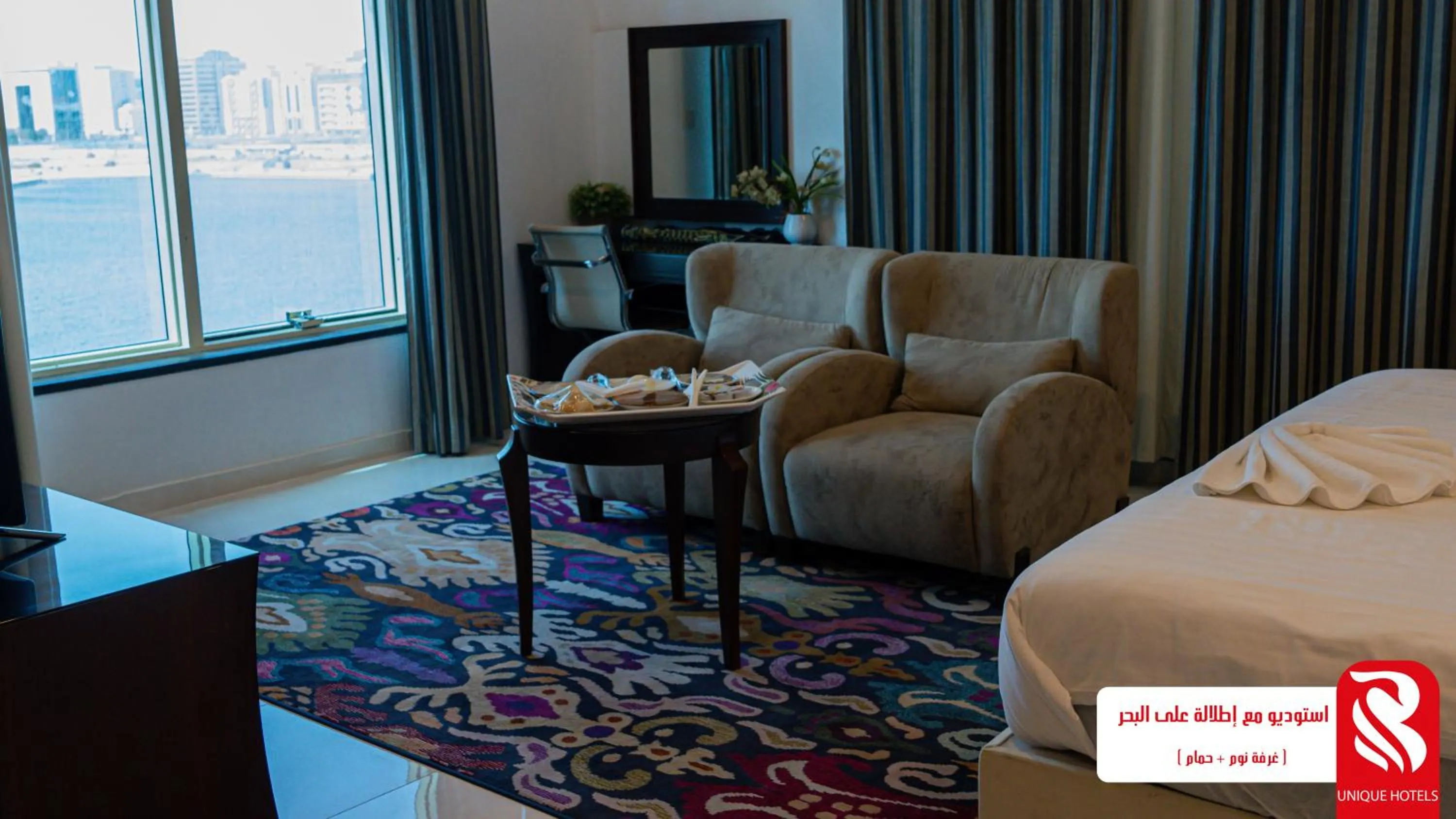 Property building, Bed in Al Andalus Tolen Hotel