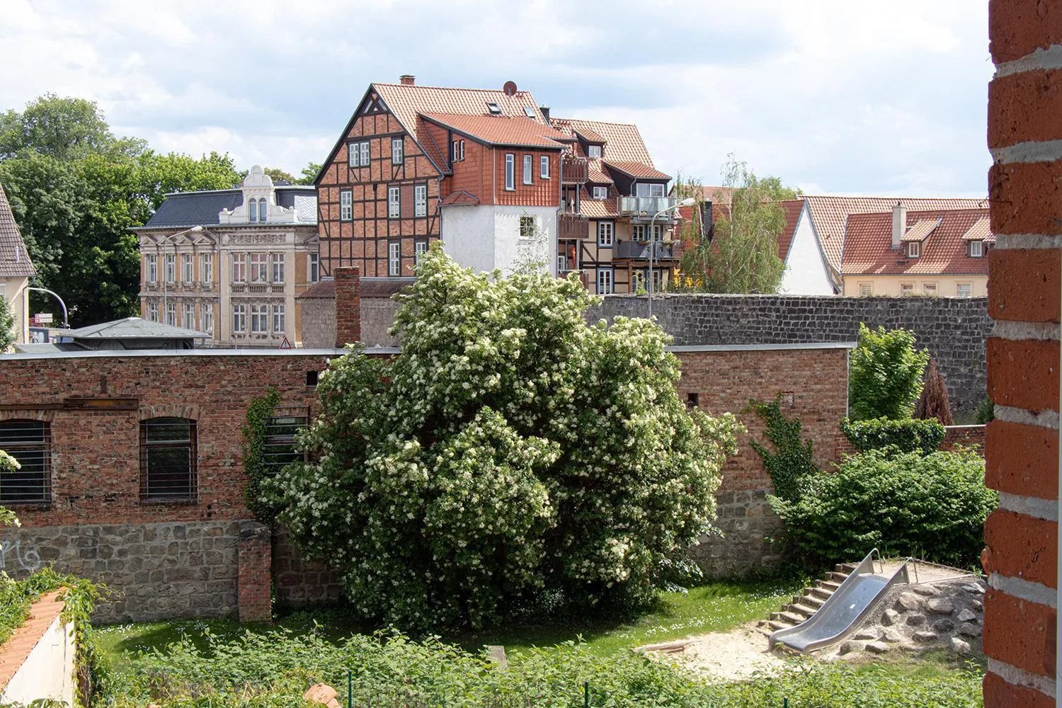 Garden view in Ferienwohnungen Quedlinburg im Harz