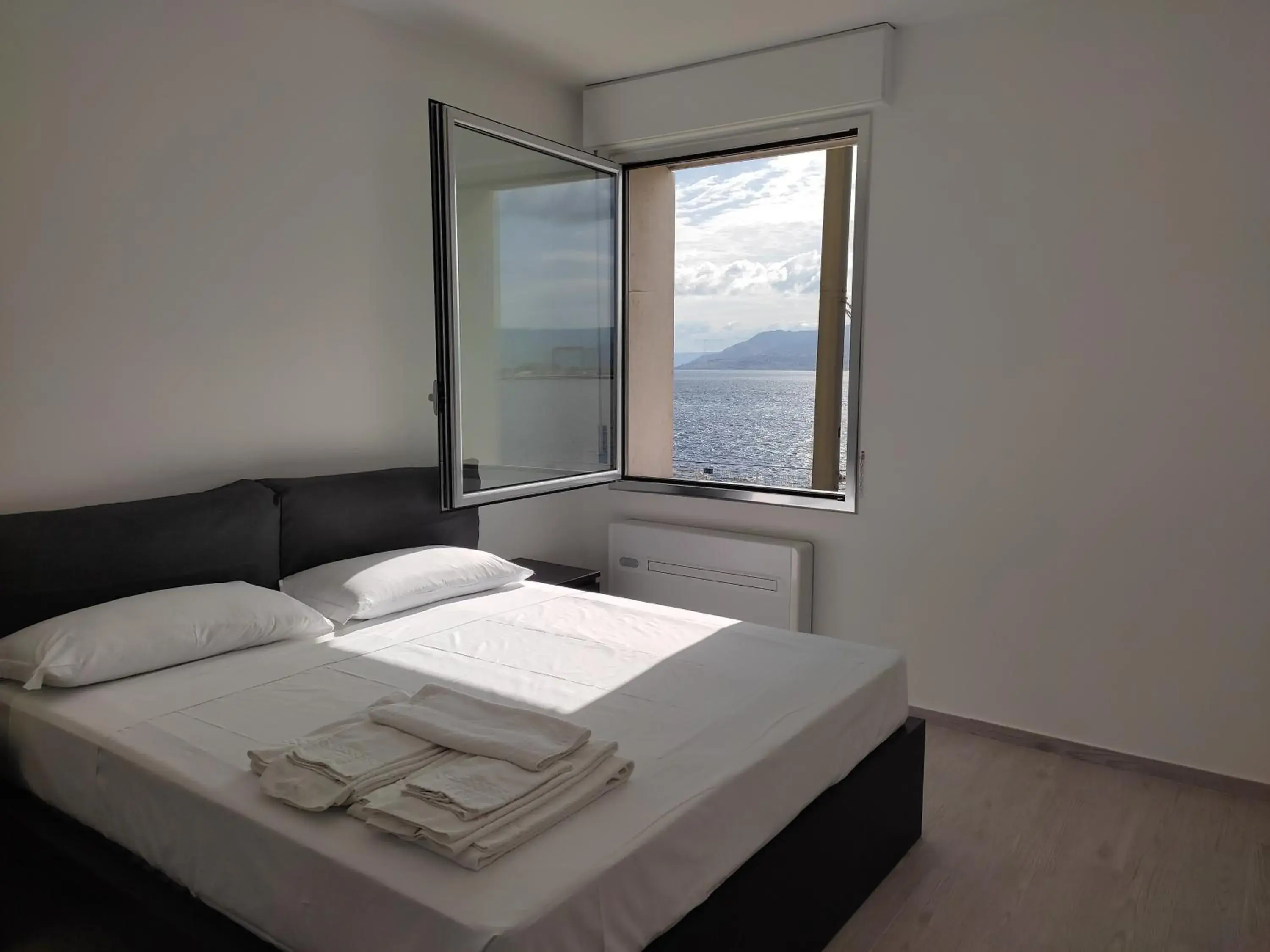 Apartment with Sea View in Miti Dello Stretto B&B Apartment with Sea View in Miti Dello Stretto B&B