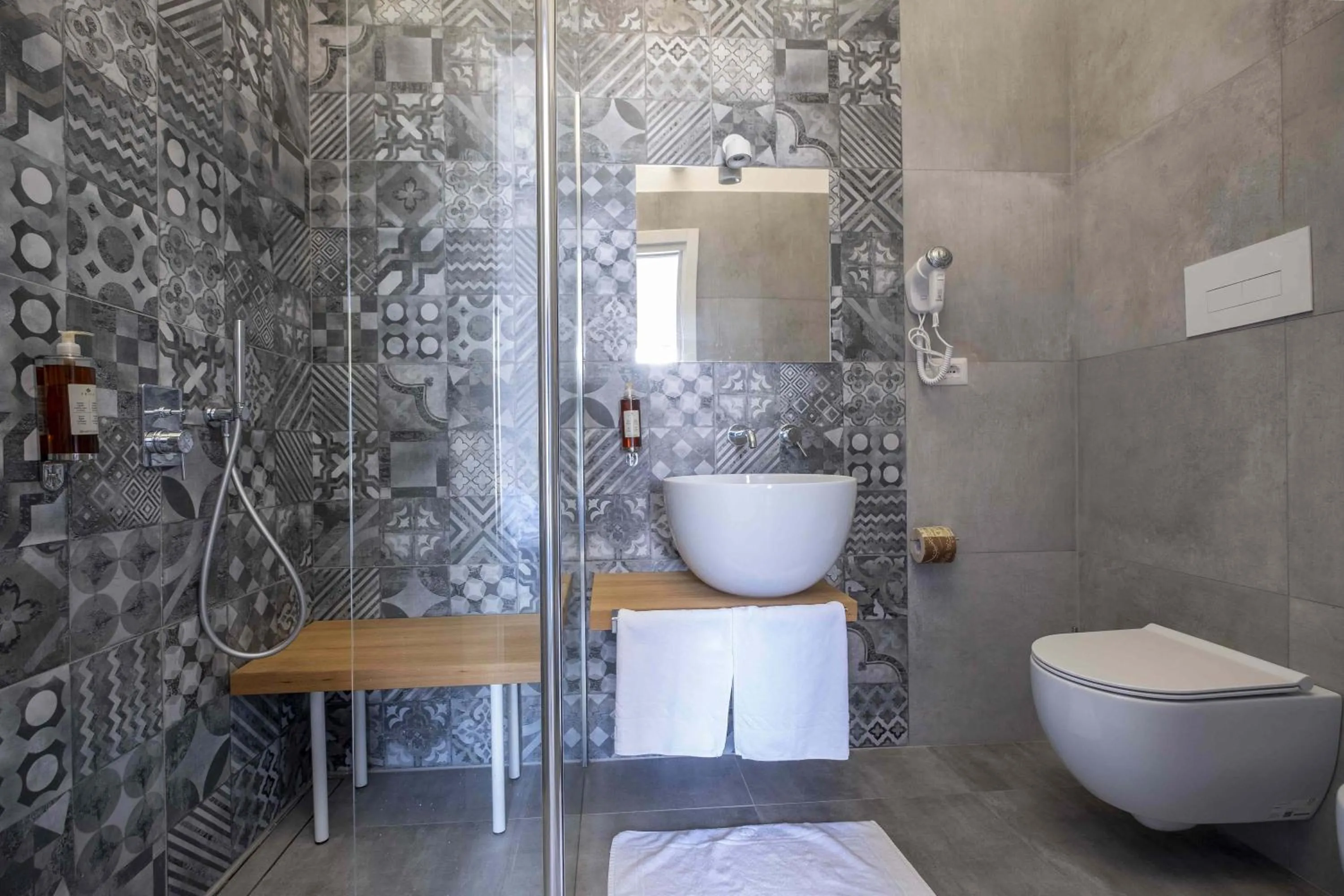 Bathroom in Miti Dello Stretto B&B