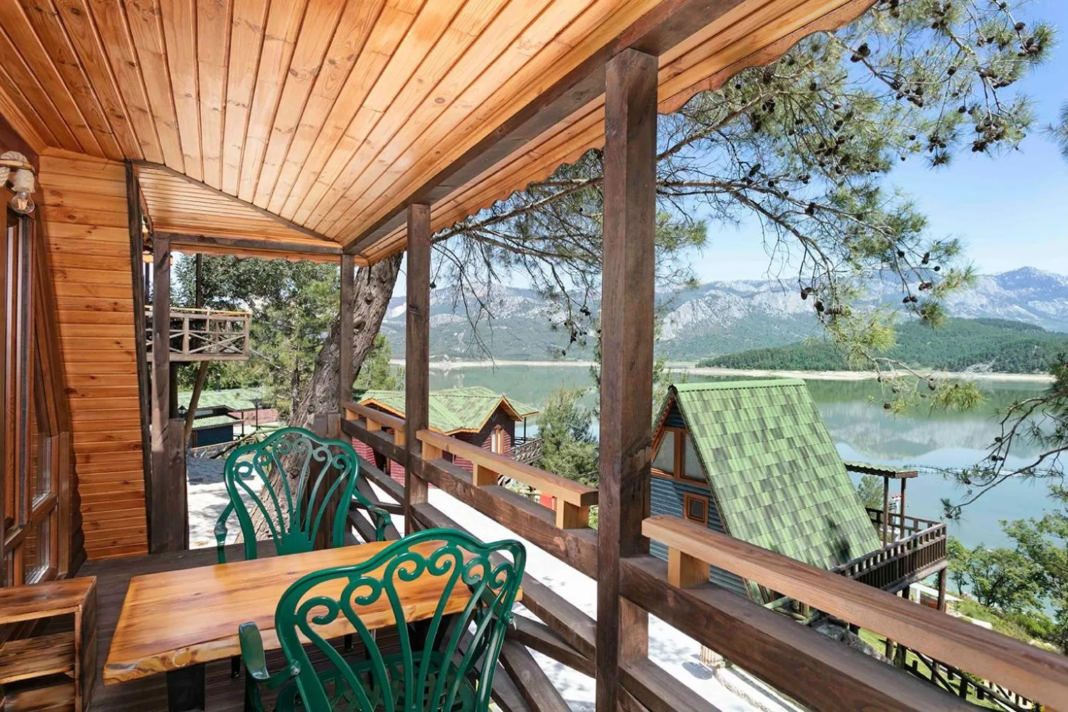 Patio in Botanik Göl Evleri