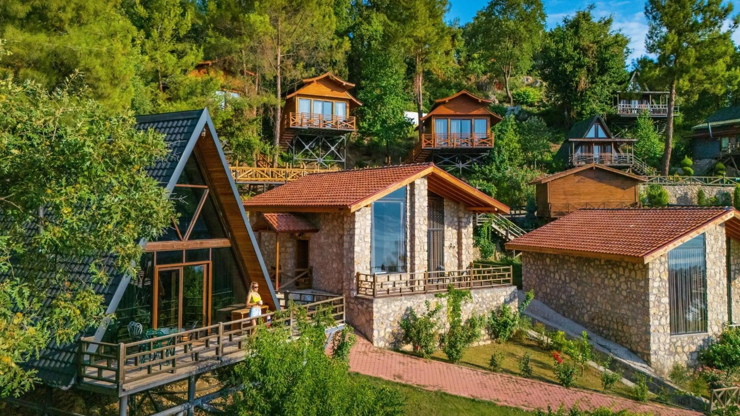 Day in Botanik Göl Evleri