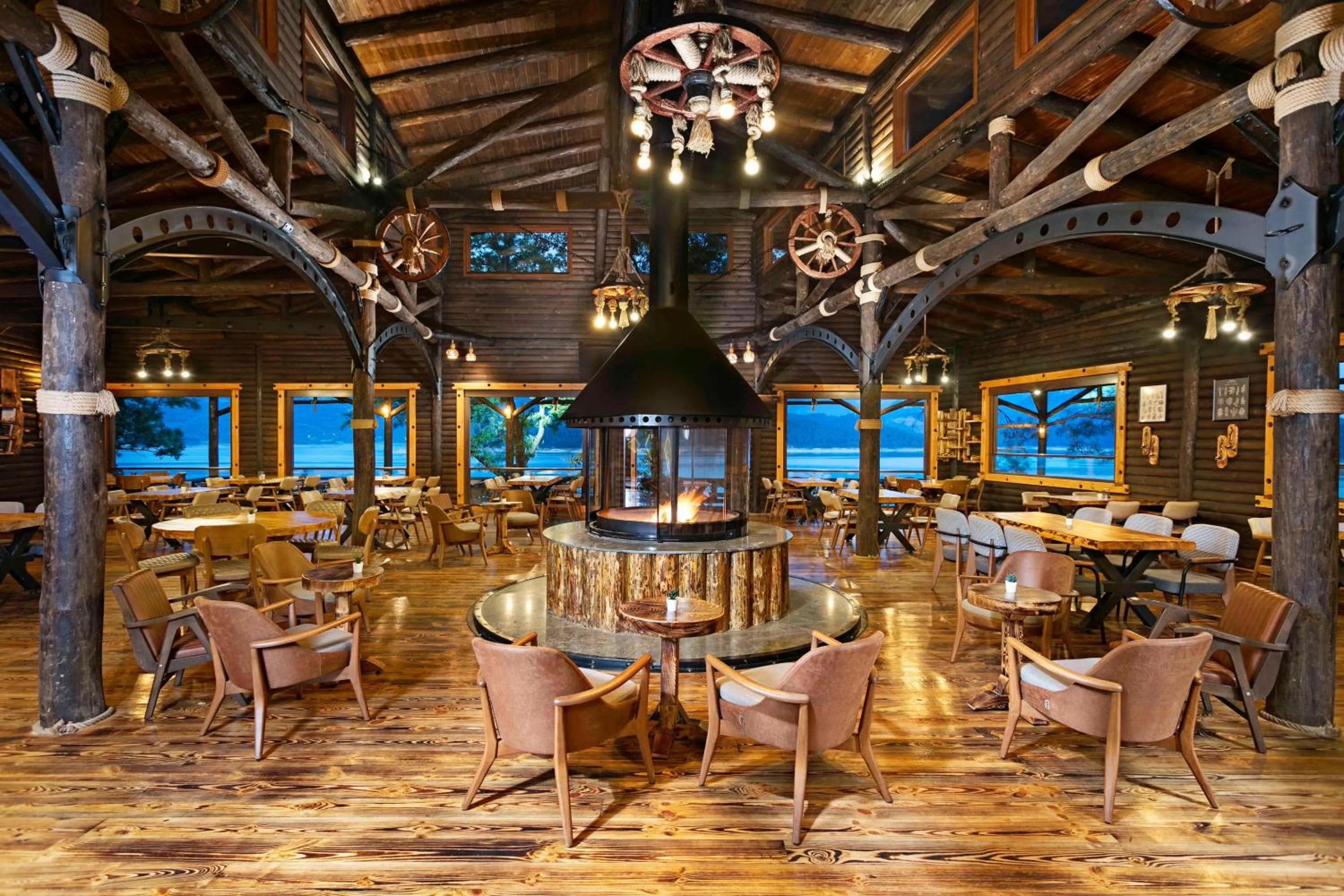 Property building in Botanik Göl Evleri