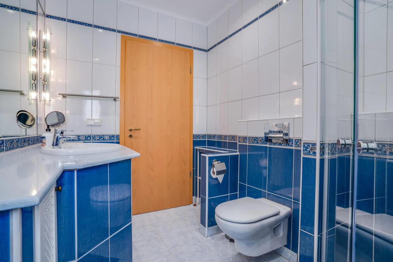 Toilet in Villa Puerto Alcudia - Lago Aran Berna by PriorityVillas