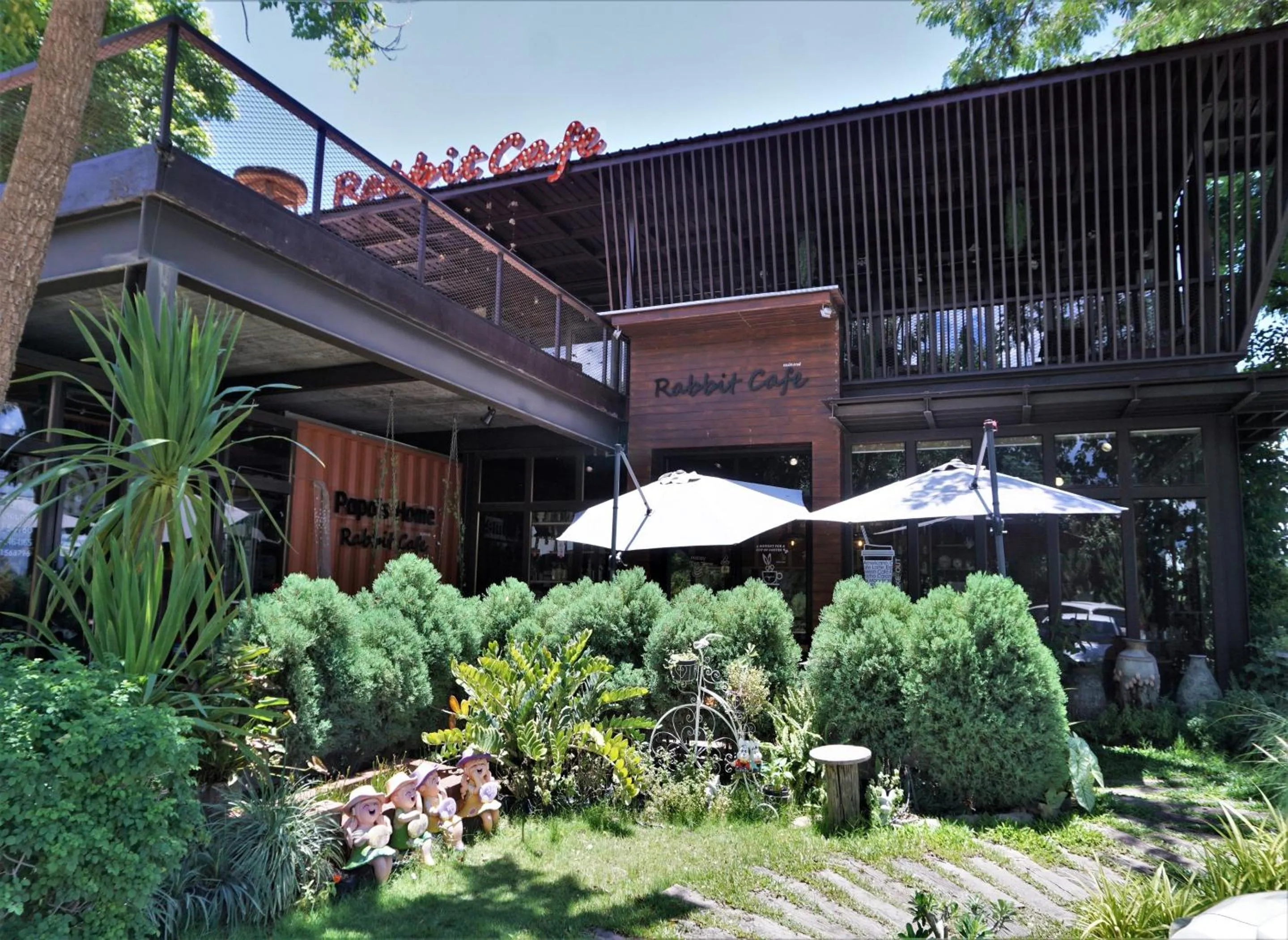 Property building in Papa's Home And Rabbit Café