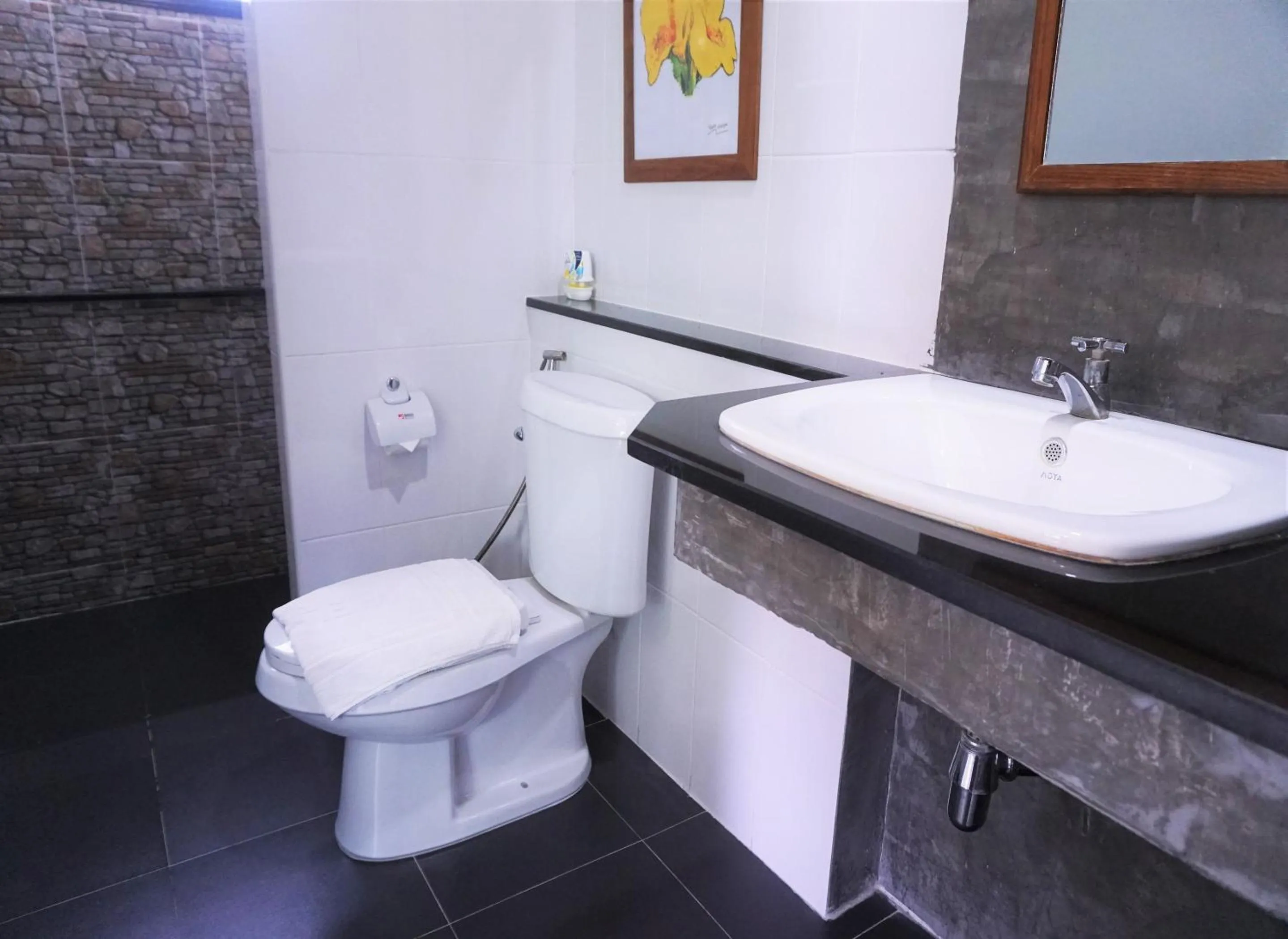 Bathroom in Papa's Home And Rabbit Café