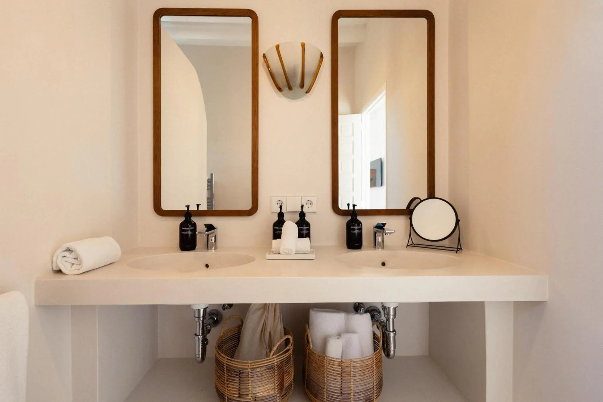 Photo of the whole room in Petunia Ibiza, a Beaumier hotel