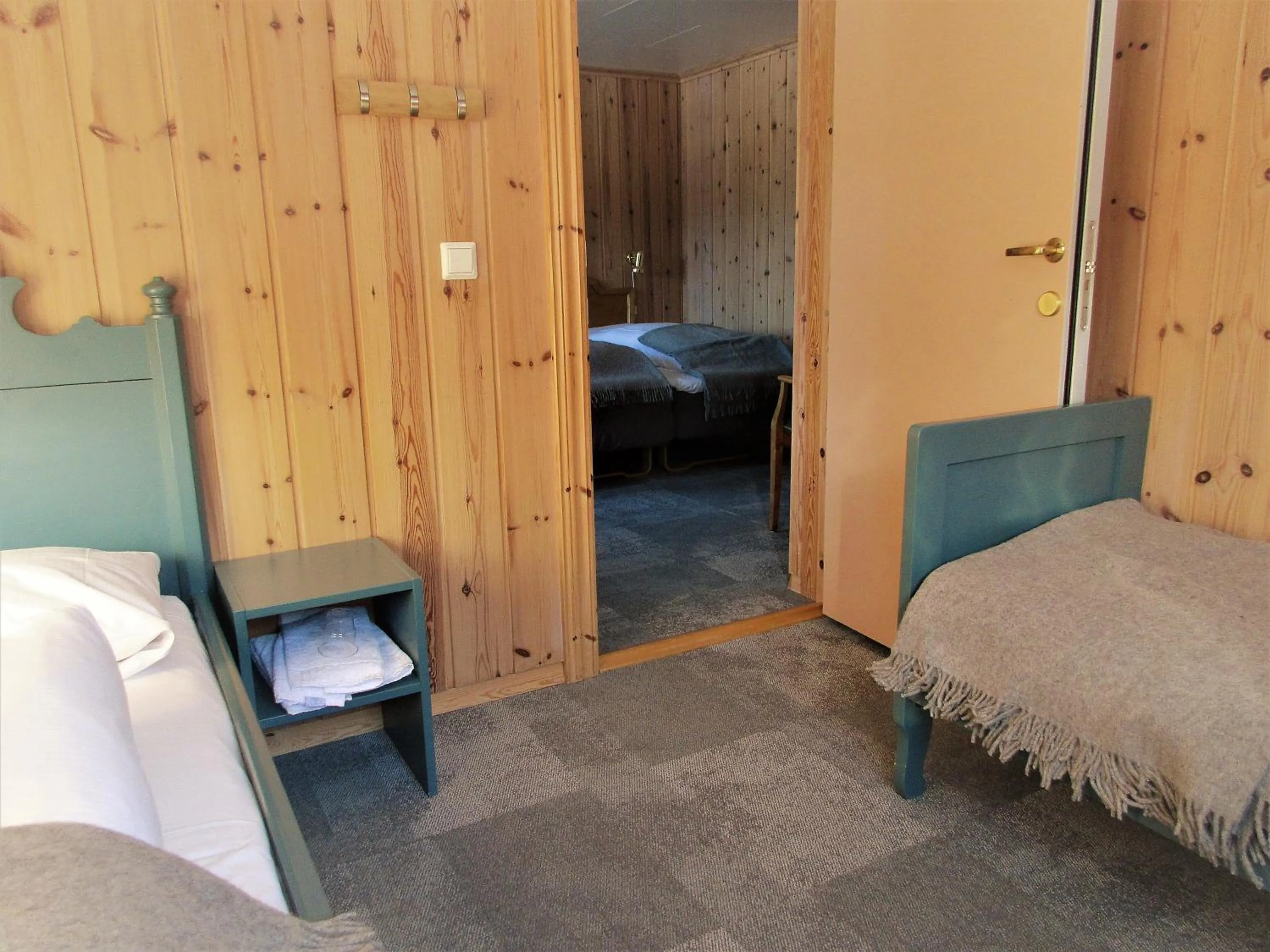 Day, Bed in Toftemo Turiststasjon