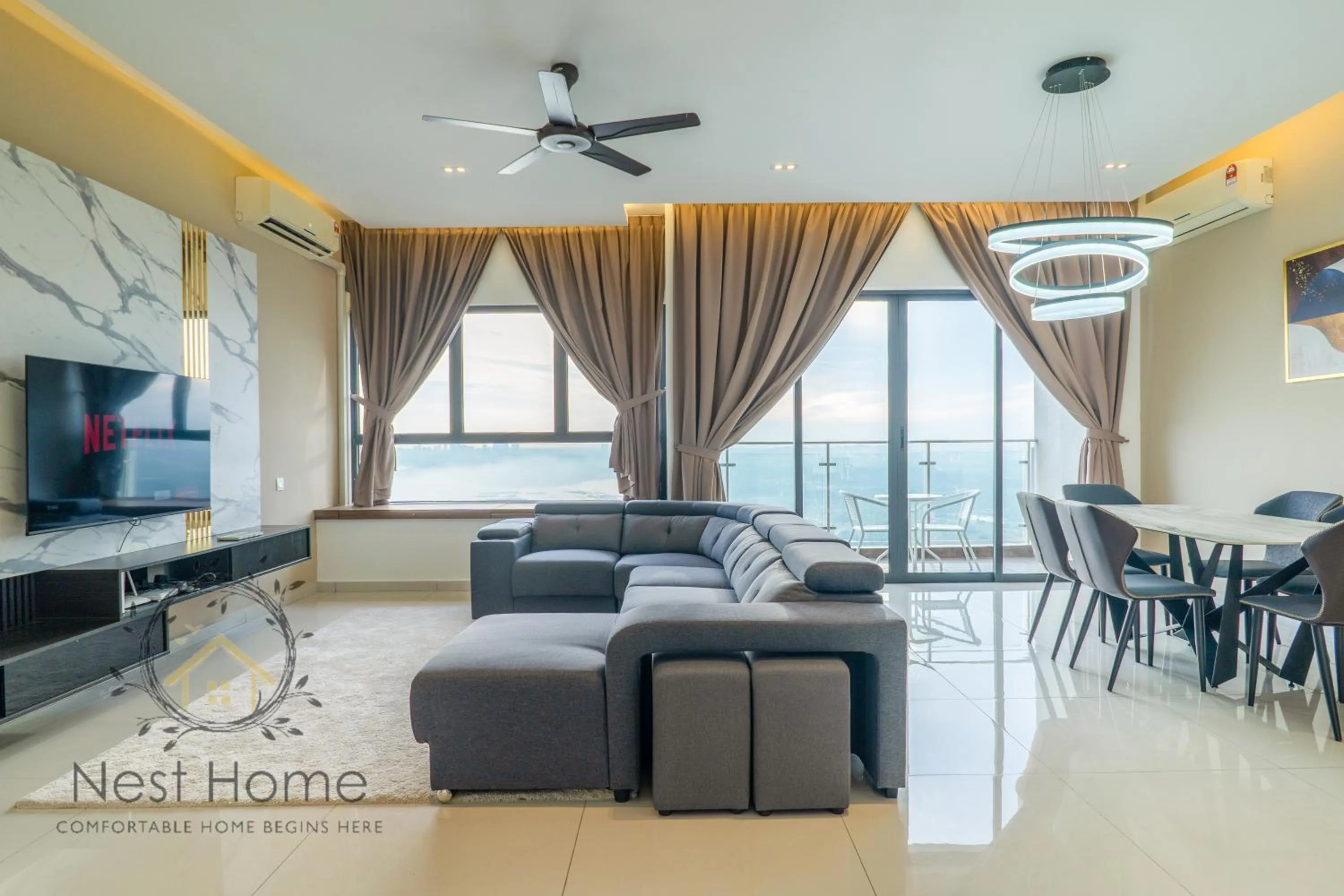 Living room in Country Garden Seaview Suite by Nest Home at Danga Bay