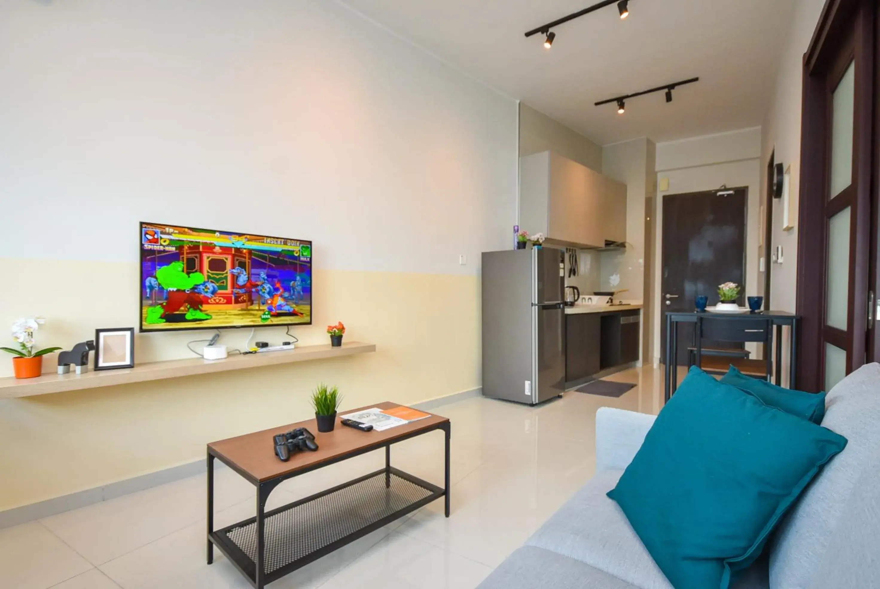 TV and multimedia in Country Garden Seaview Suite by Nest Home at Danga Bay TV and multimedia in Country Garden Seaview Suite by Nest Home at Danga Bay
