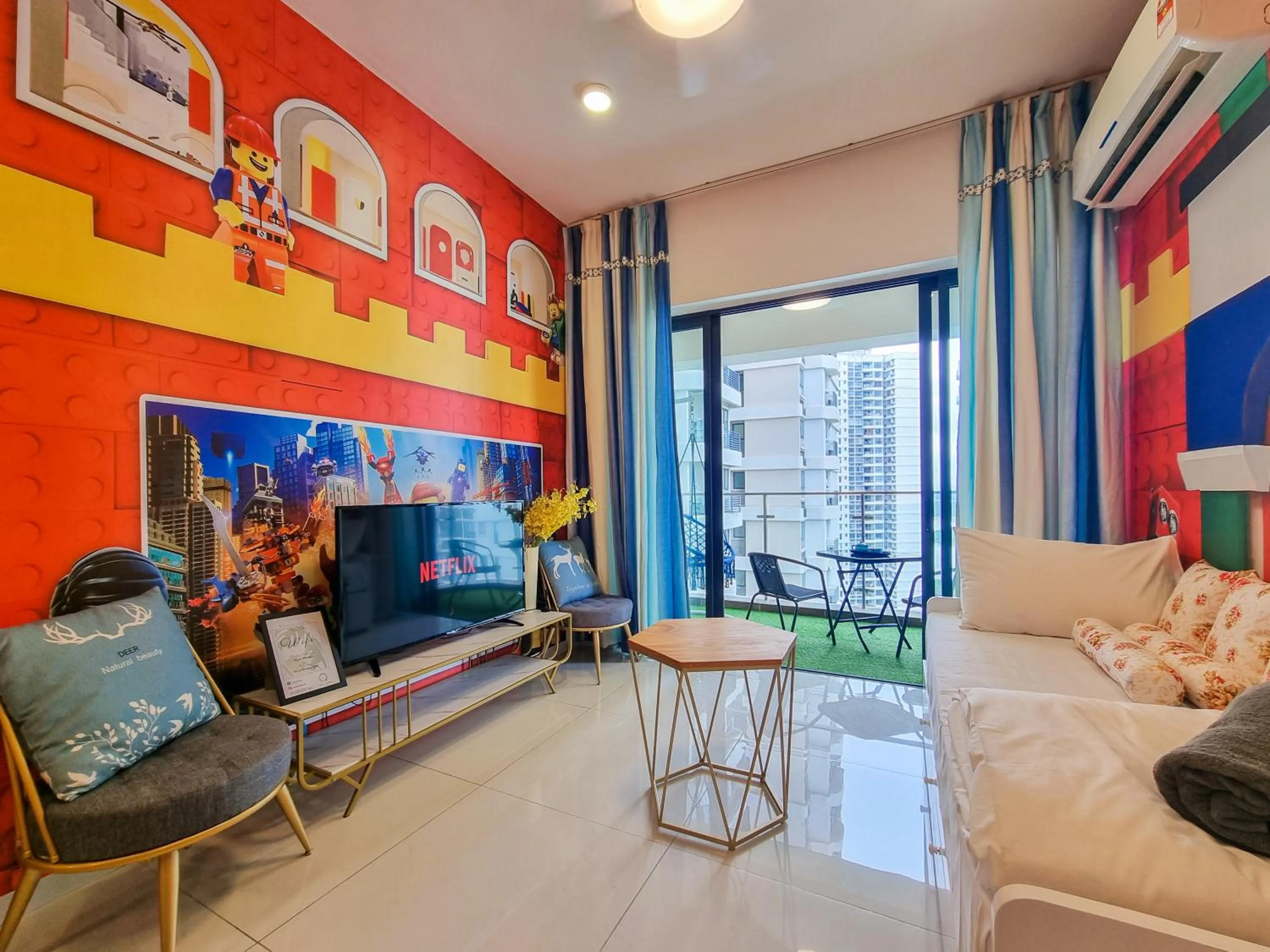 Living room in Country Garden Seaview Suite by Nest Home at Danga Bay