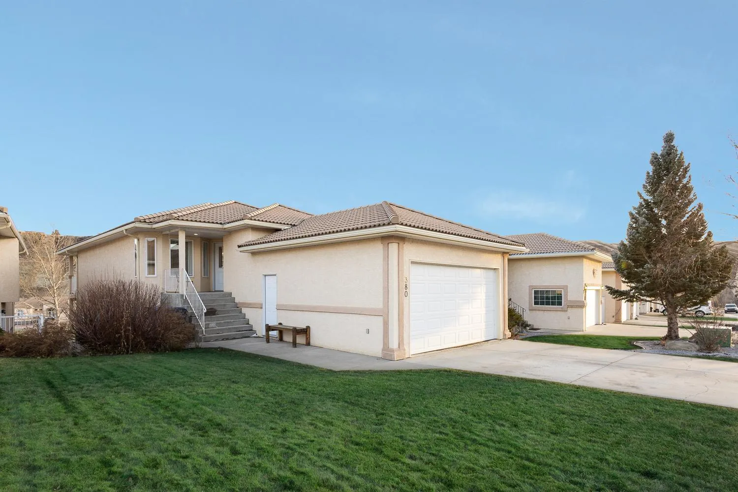 Property building in Paradise Canyon Golf Resort - Signature Walkout Condo 380