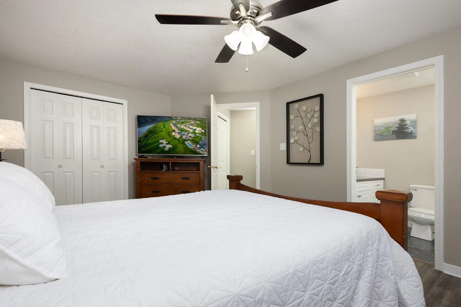 Property building, Bed in Paradise Canyon Golf Resort - Signature Walkout Condo 380
