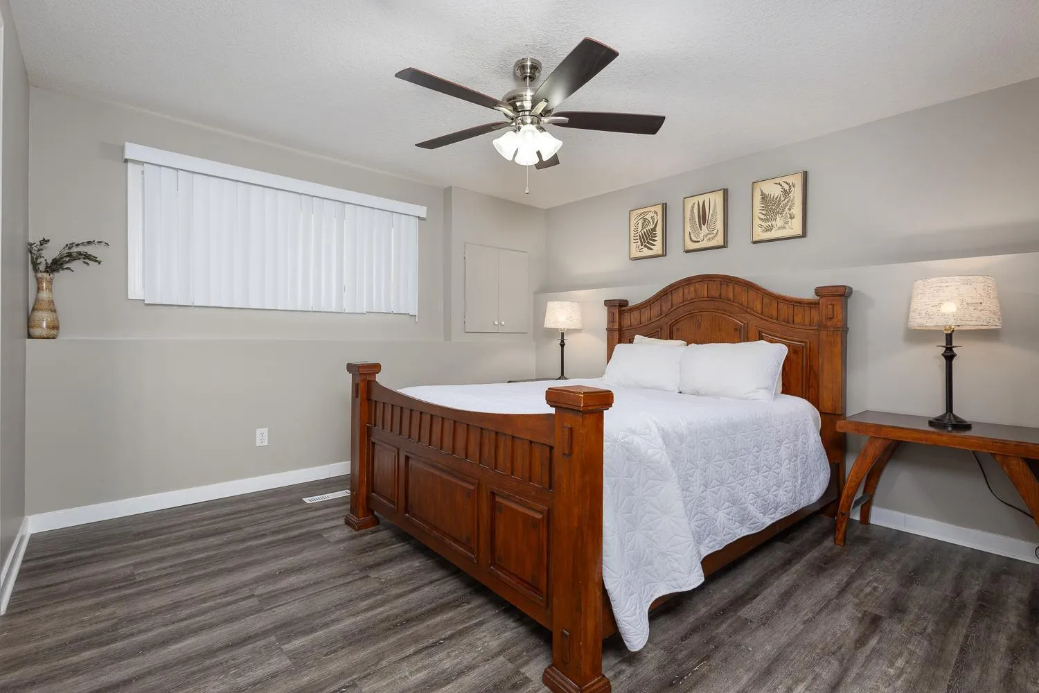 Property building, Bed in Paradise Canyon Golf Resort - Signature Walkout Condo 380