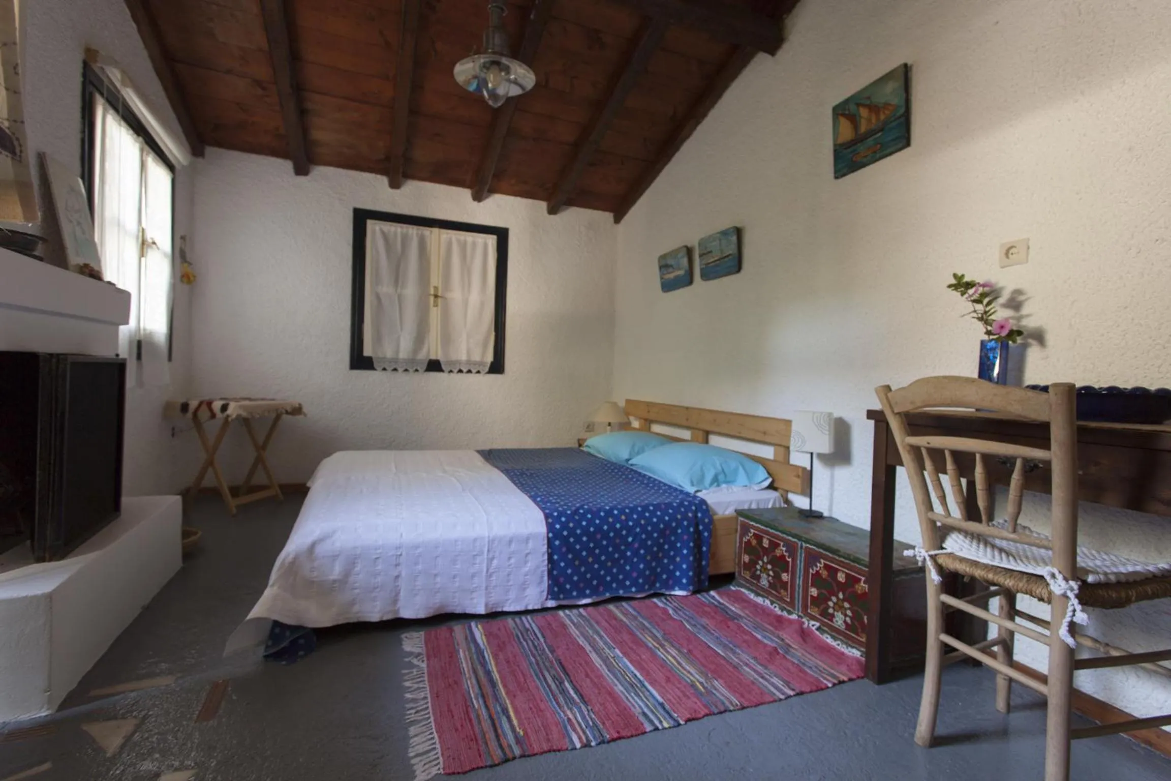 Bedroom, Bed in To Spitaki Apartments