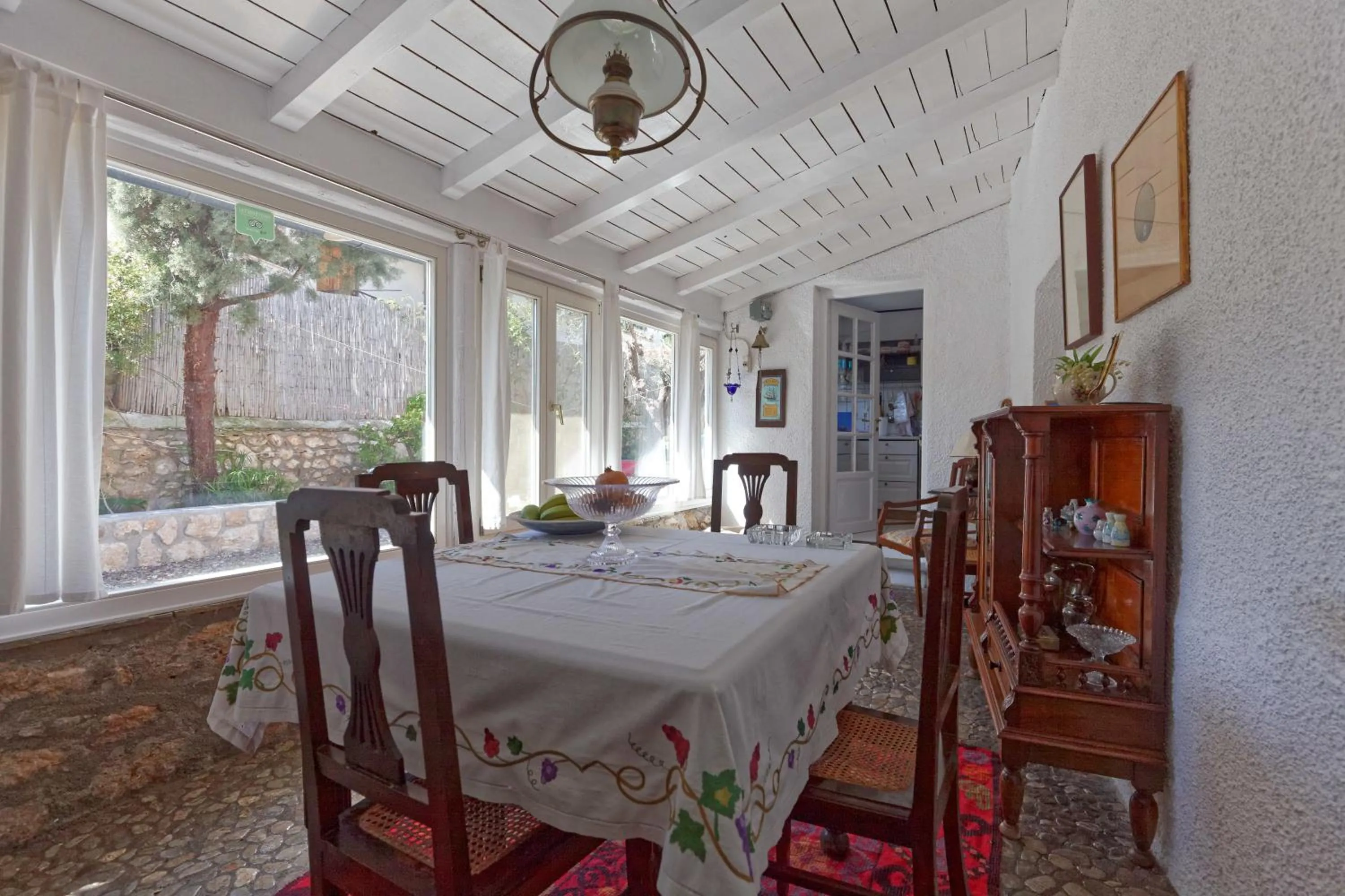 Dining area in To Spitaki Apartments