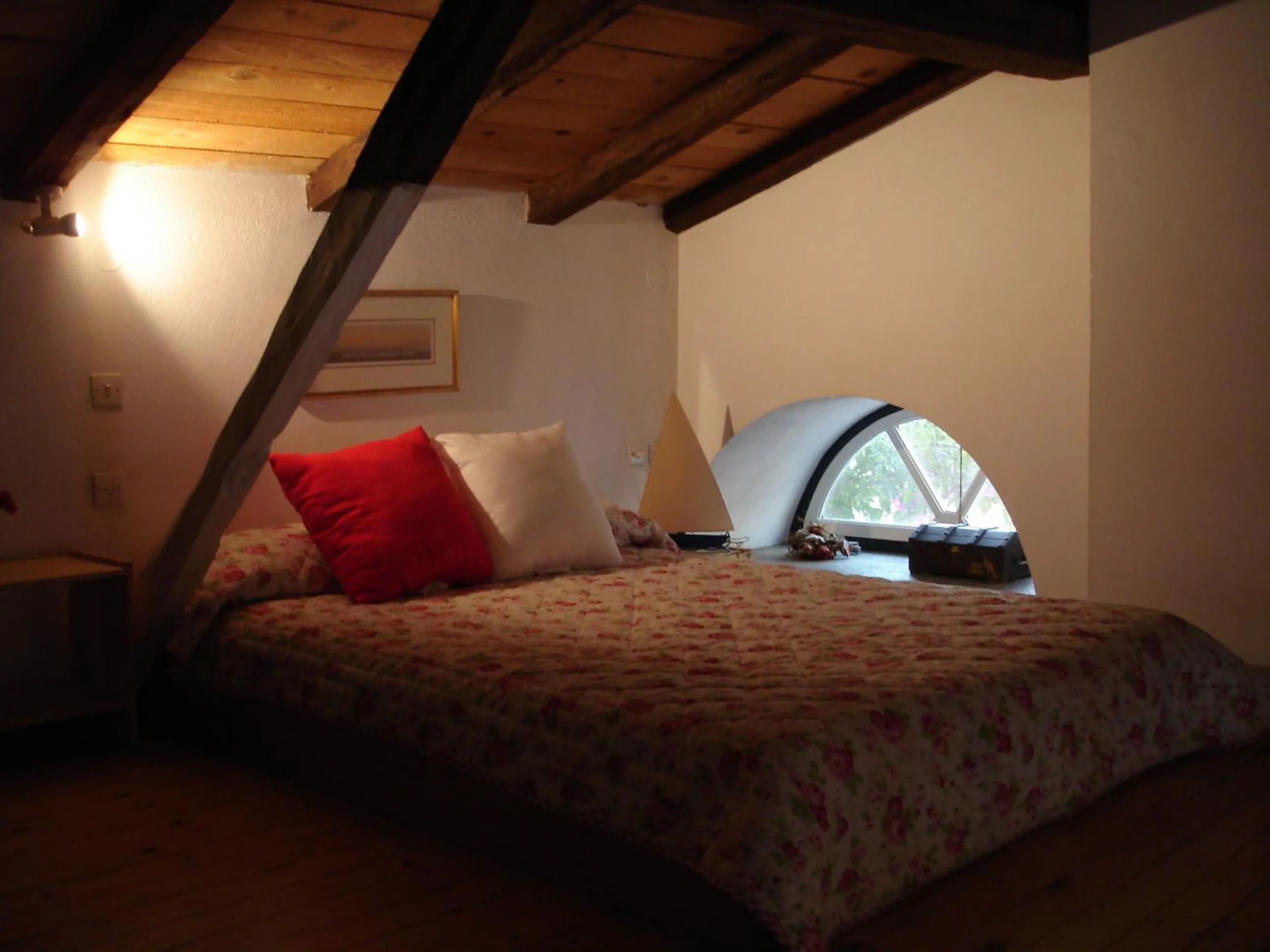 Bedroom, Bed in To Spitaki Apartments