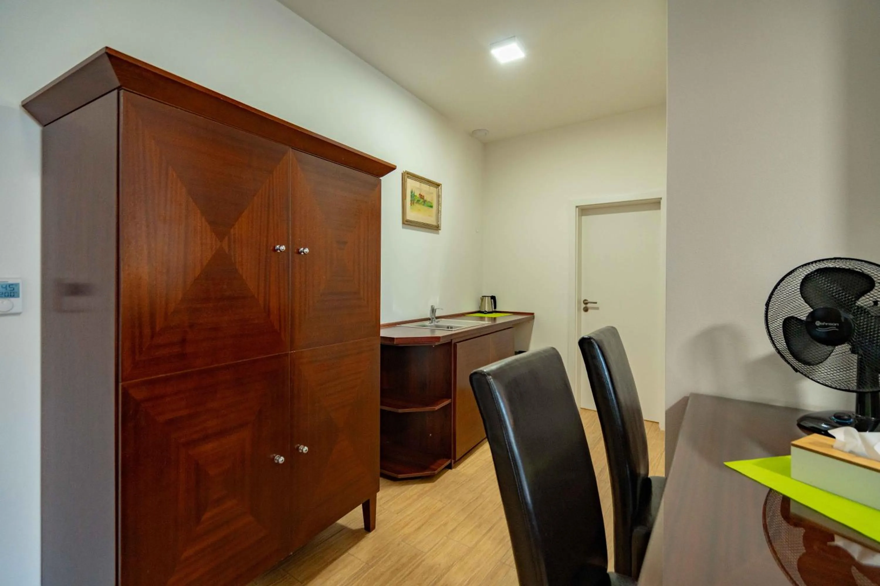 wardrobe in Hotel Volf