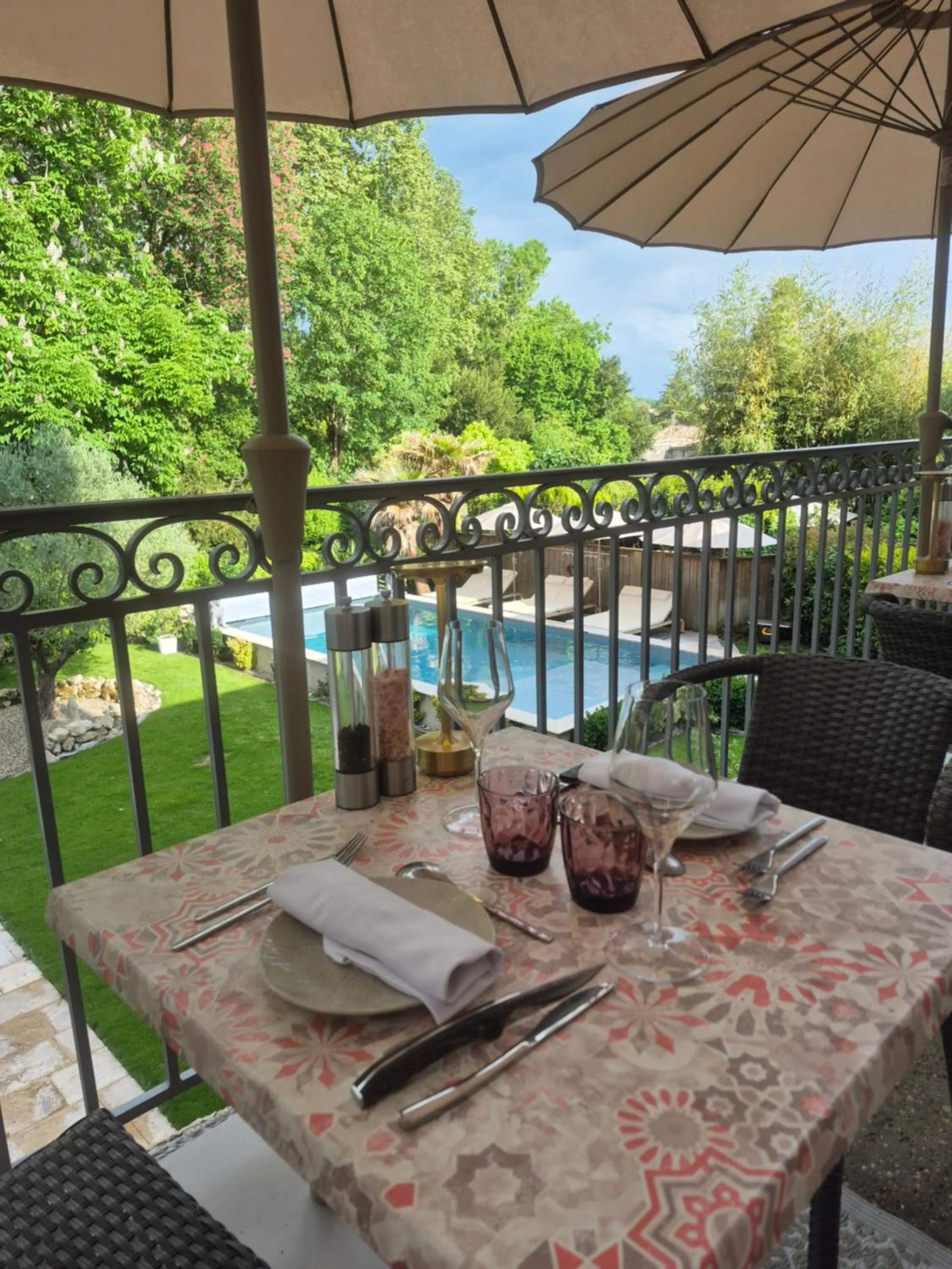 Balcony/Terrace in Pavillon des Millésimes, Piscine & SPA