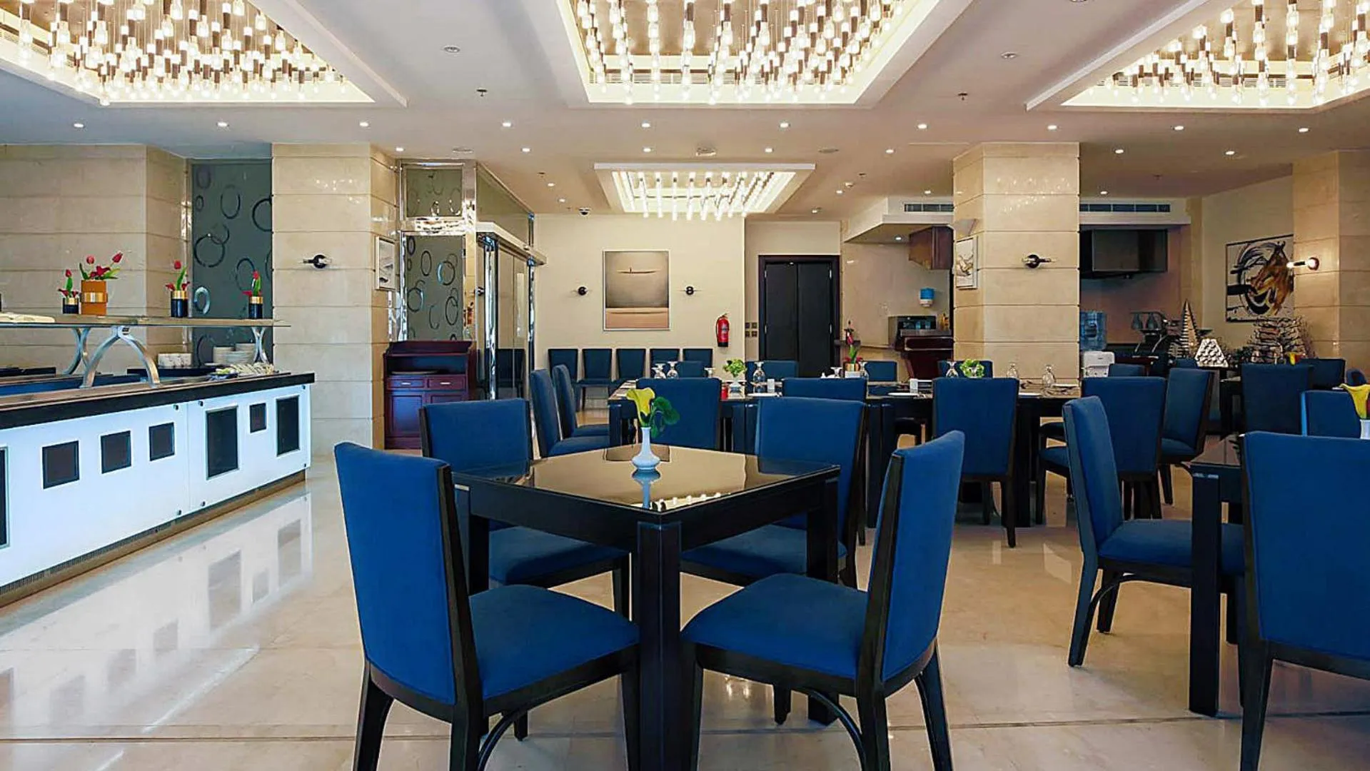 Restaurant/places to eat in The Proud Hotel Al Khobar
