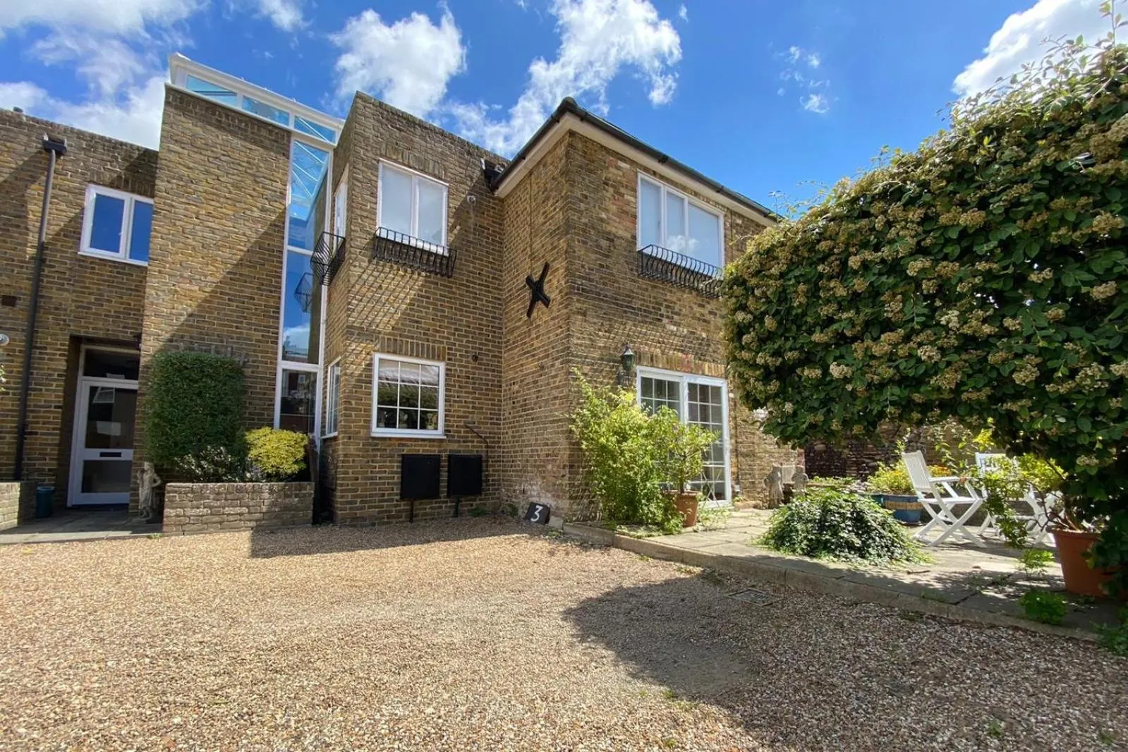 Facade/entrance in Delf Stream, close to town with lovely sunny terrace