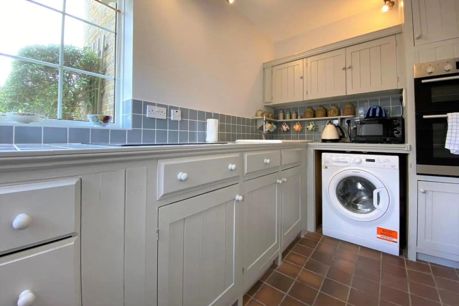 Kitchen or kitchenette in Delf Stream, close to town with lovely sunny terrace