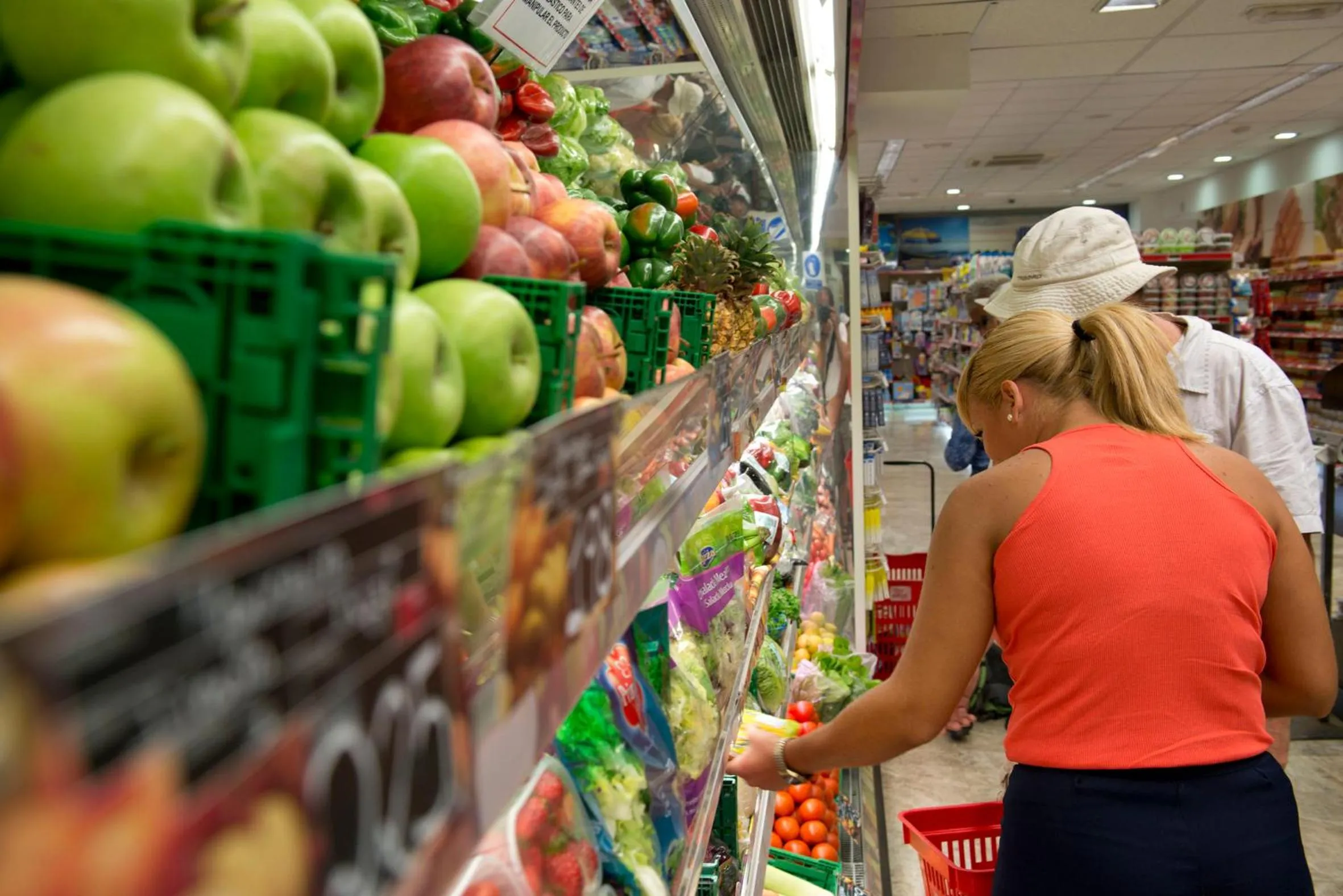 On-site shops in Anfi del Mar 1