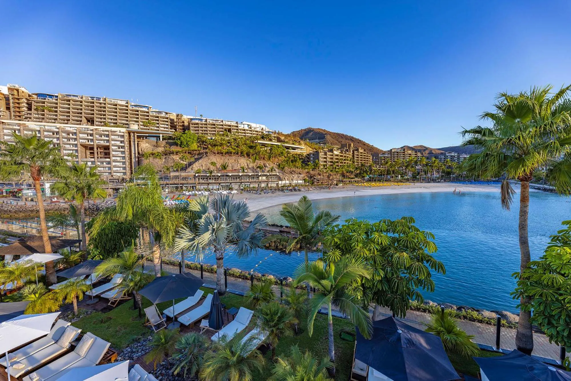 Beach in Anfi del Mar 2