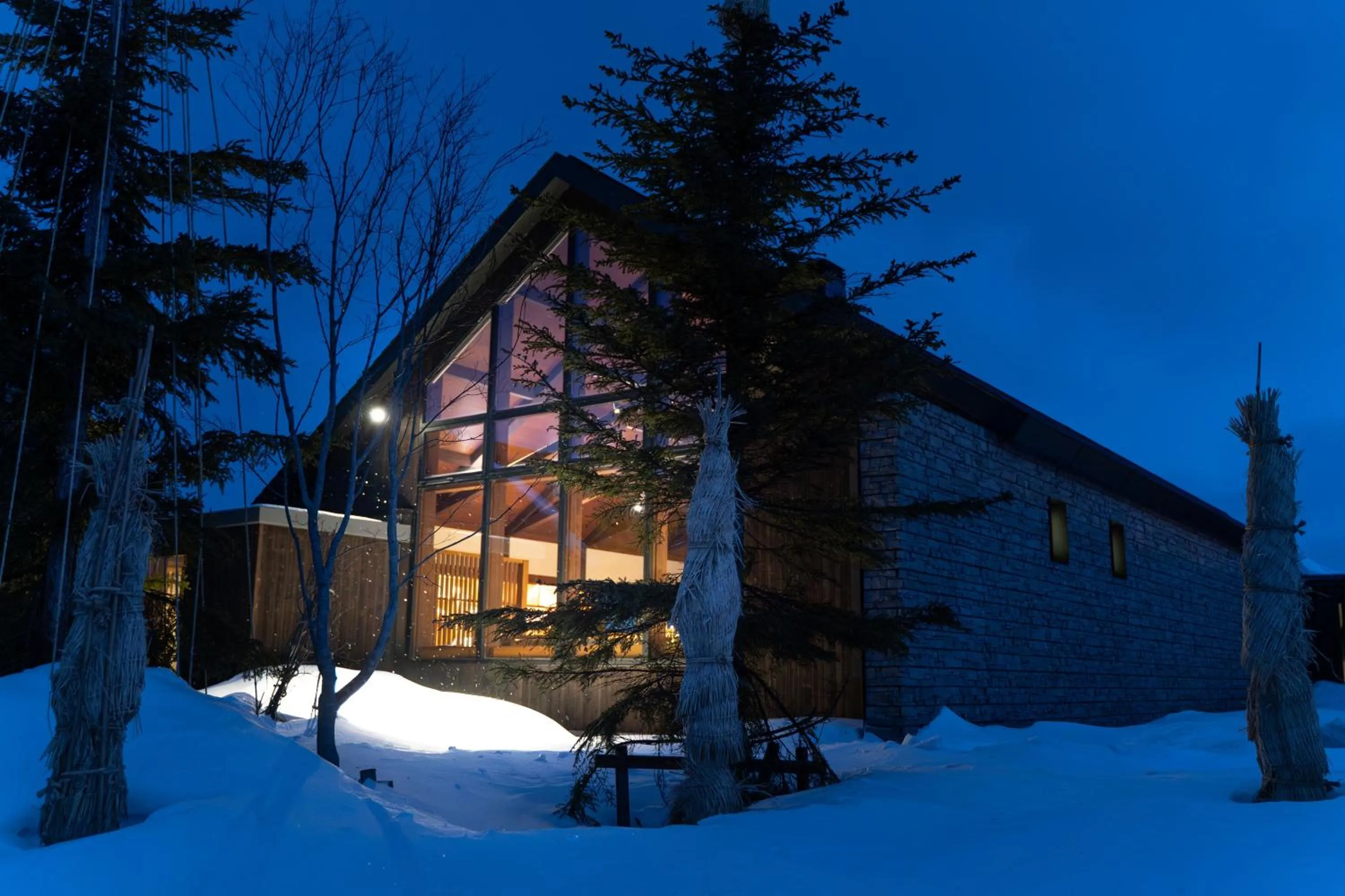 Property building in NISEKO Inn of Youtei Raku Suisan