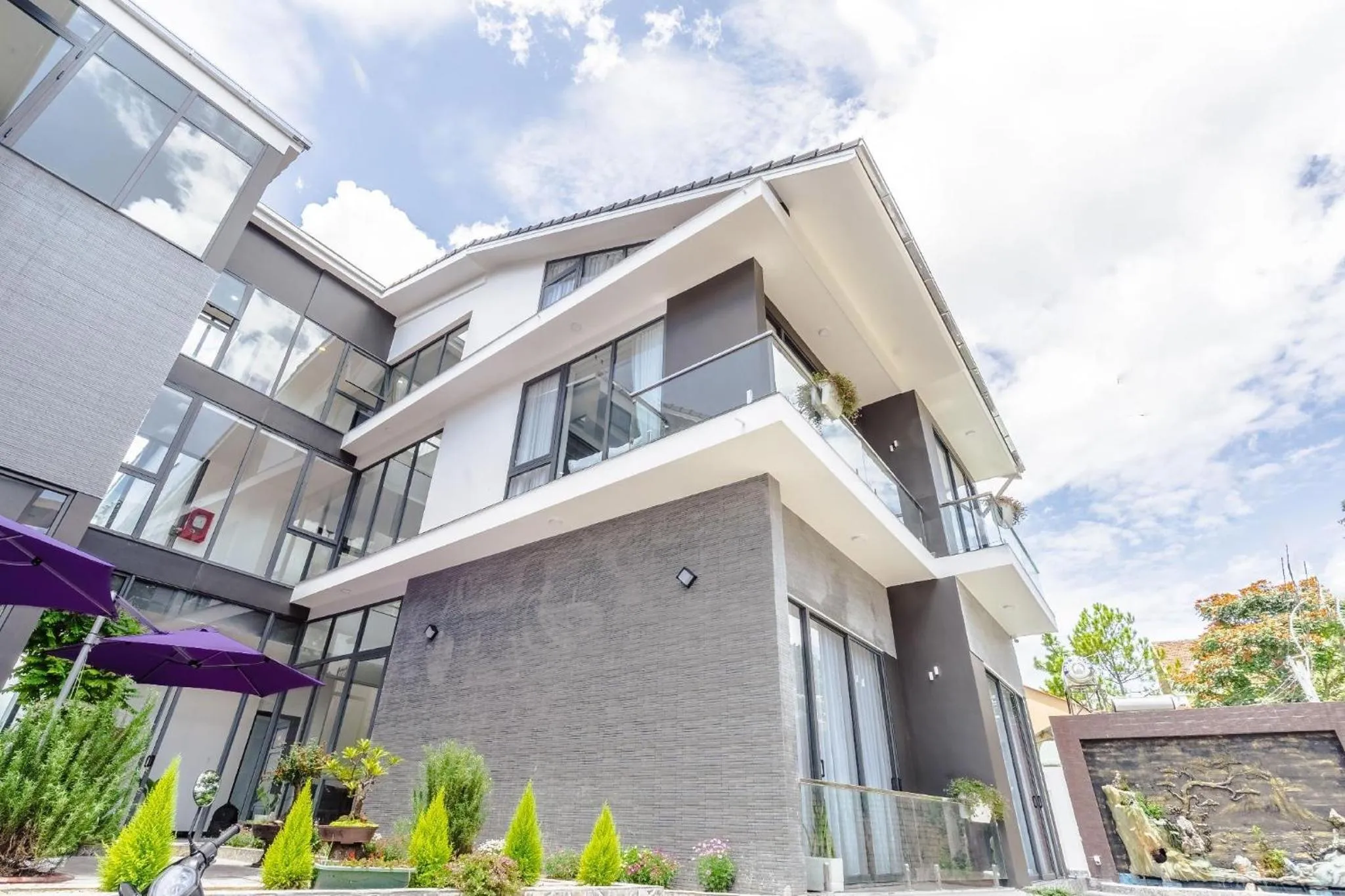 Property building in Mega Sky Dalat Hotel