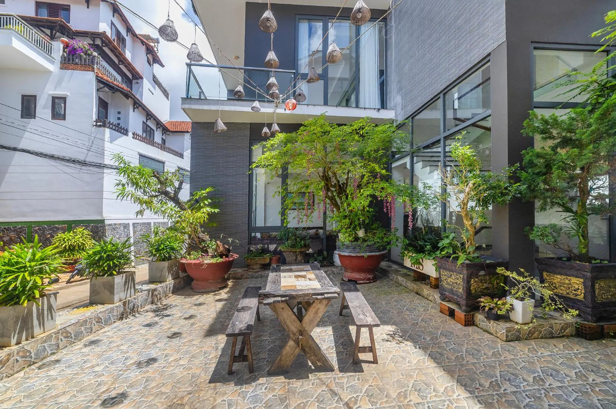 Day in Mega Sky Dalat Hotel