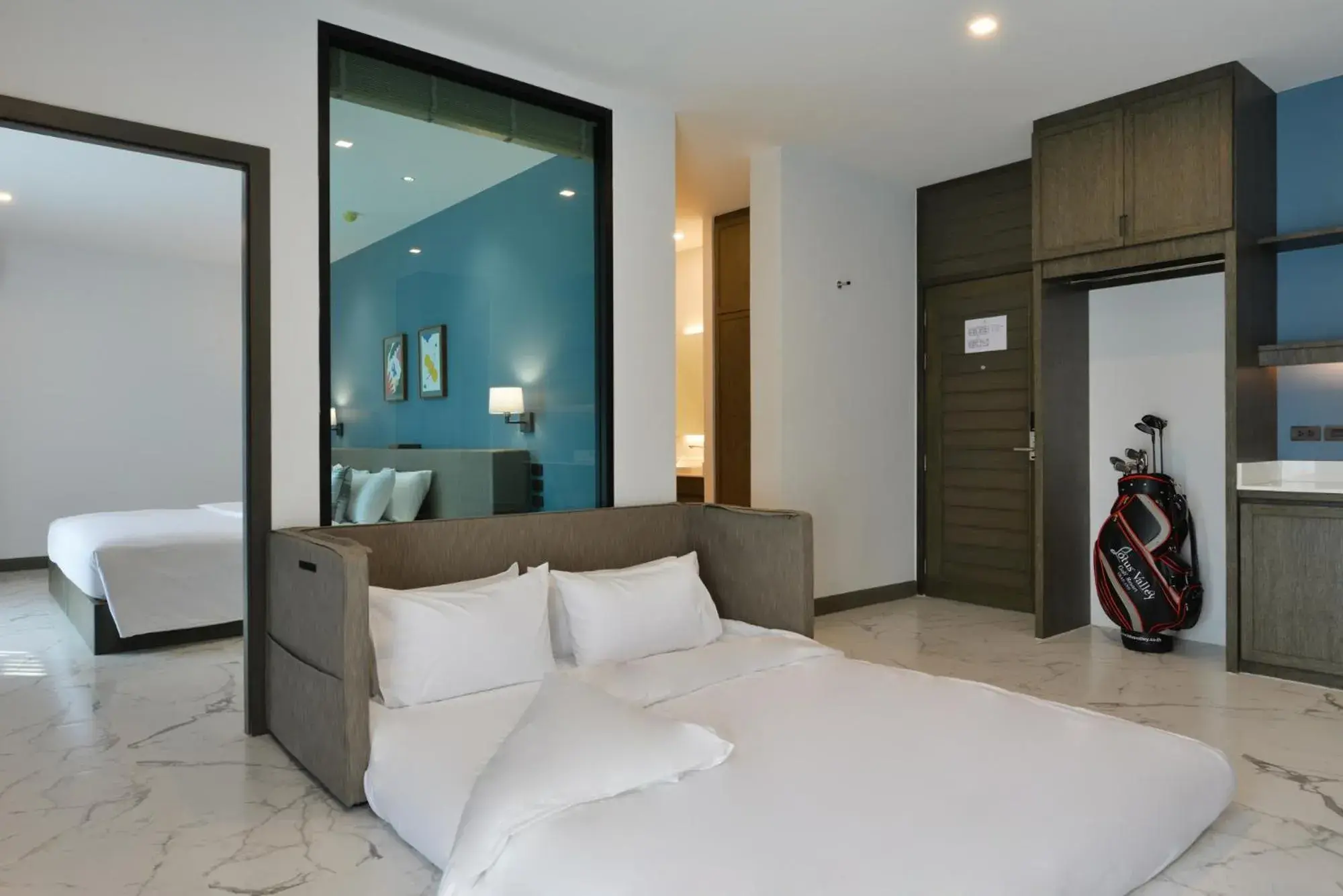 Photo of the whole room, Bed in Sappaya Hotel By Lotus Valley Golf Resort Photo of the whole room, Bed in Sappaya Hotel By Lotus Valley Golf Resort