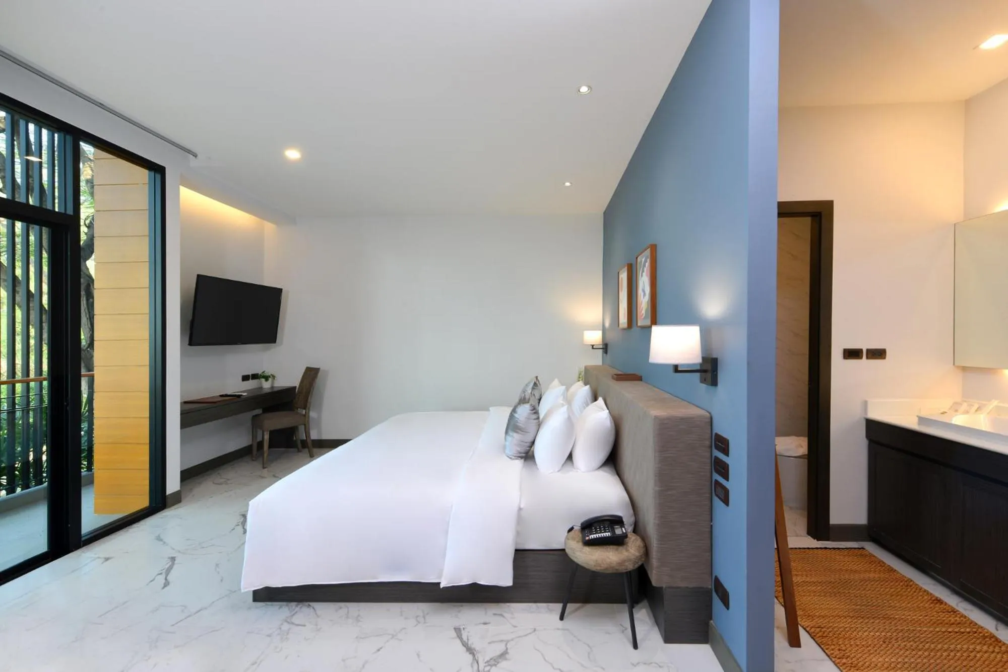 Photo of the whole room, Bed in Sappaya Hotel By Lotus Valley Golf Resort