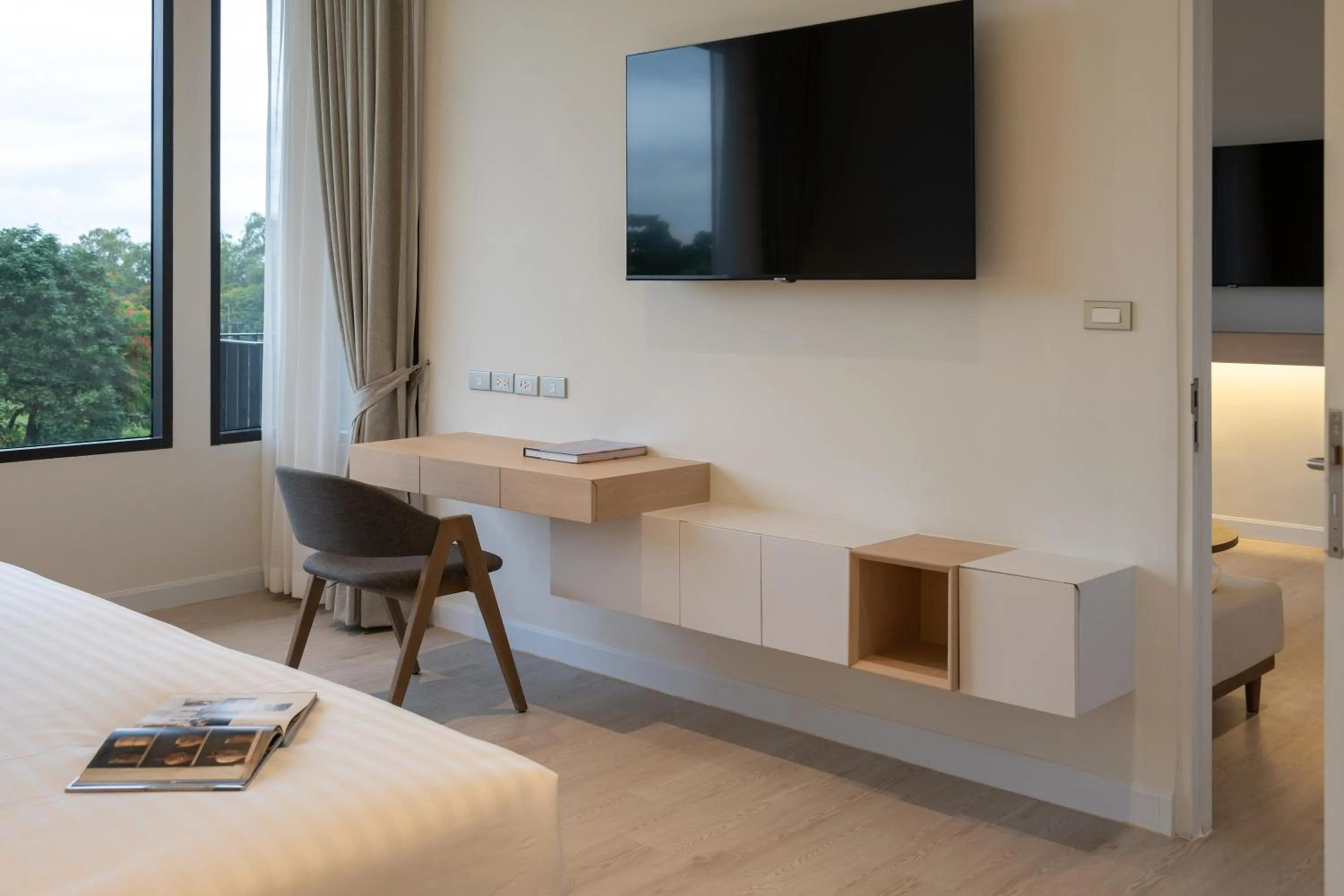 TV and multimedia, Bed in Sappaya Hotel By Lotus Valley Golf Resort