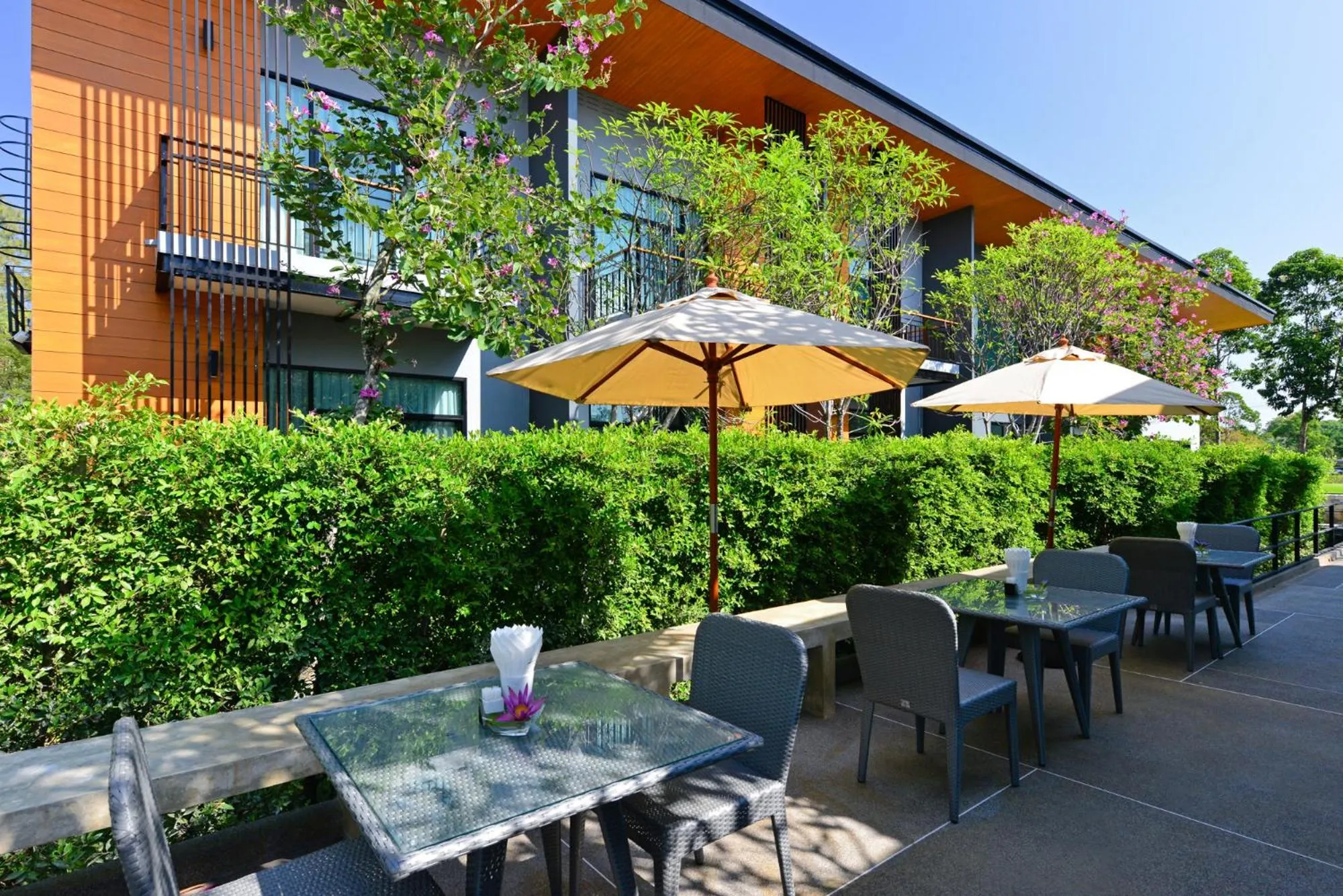 Garden in Sappaya Hotel By Lotus Valley Golf Resort