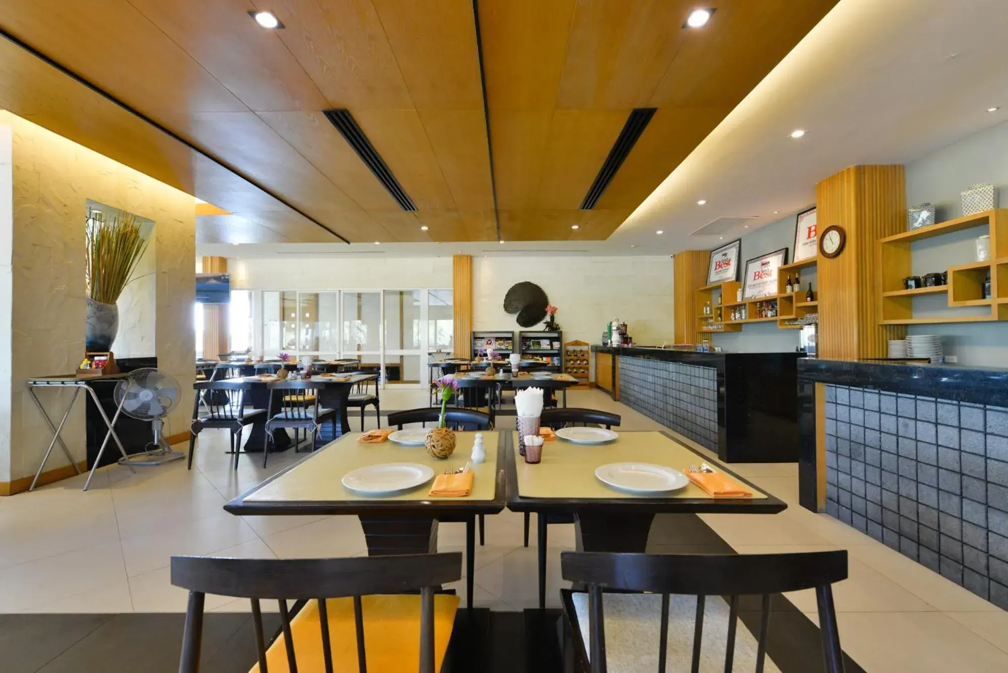 Restaurant/places to eat in Sappaya Hotel By Lotus Valley Golf Resort Restaurant/places to eat in Sappaya Hotel By Lotus Valley Golf Resort