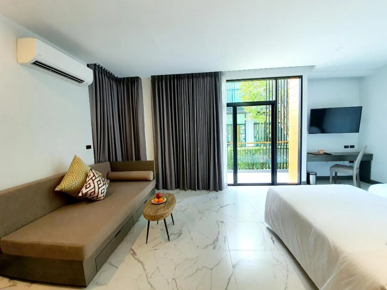 Photo of the whole room, Bed in Sappaya Hotel By Lotus Valley Golf Resort