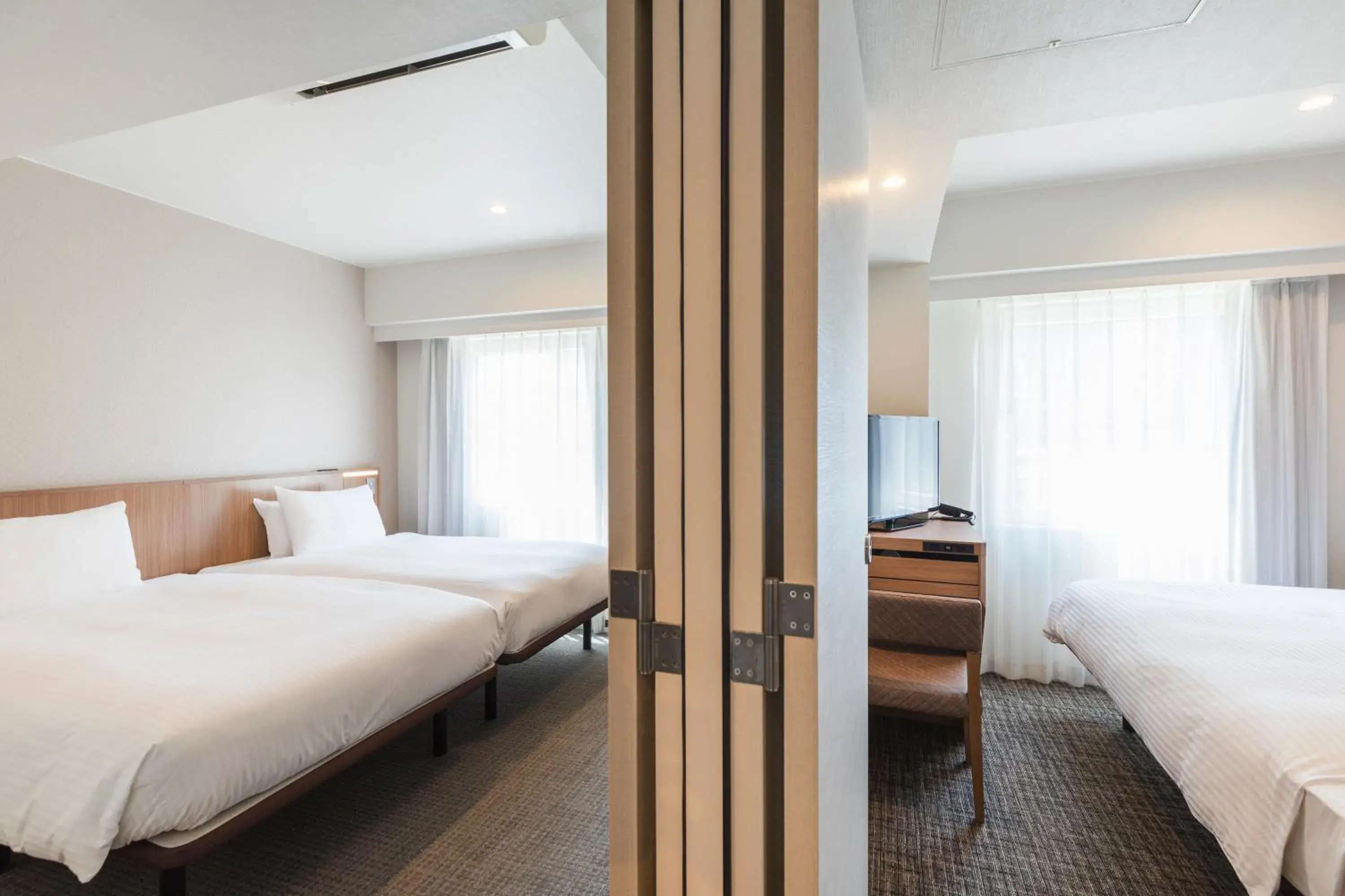 Connecting Room - Non-Smoking in Sotetsu Fresa Inn Yokohama Higashiguchi Connecting Room - Non-Smoking in Sotetsu Fresa Inn Yokohama Higashiguchi